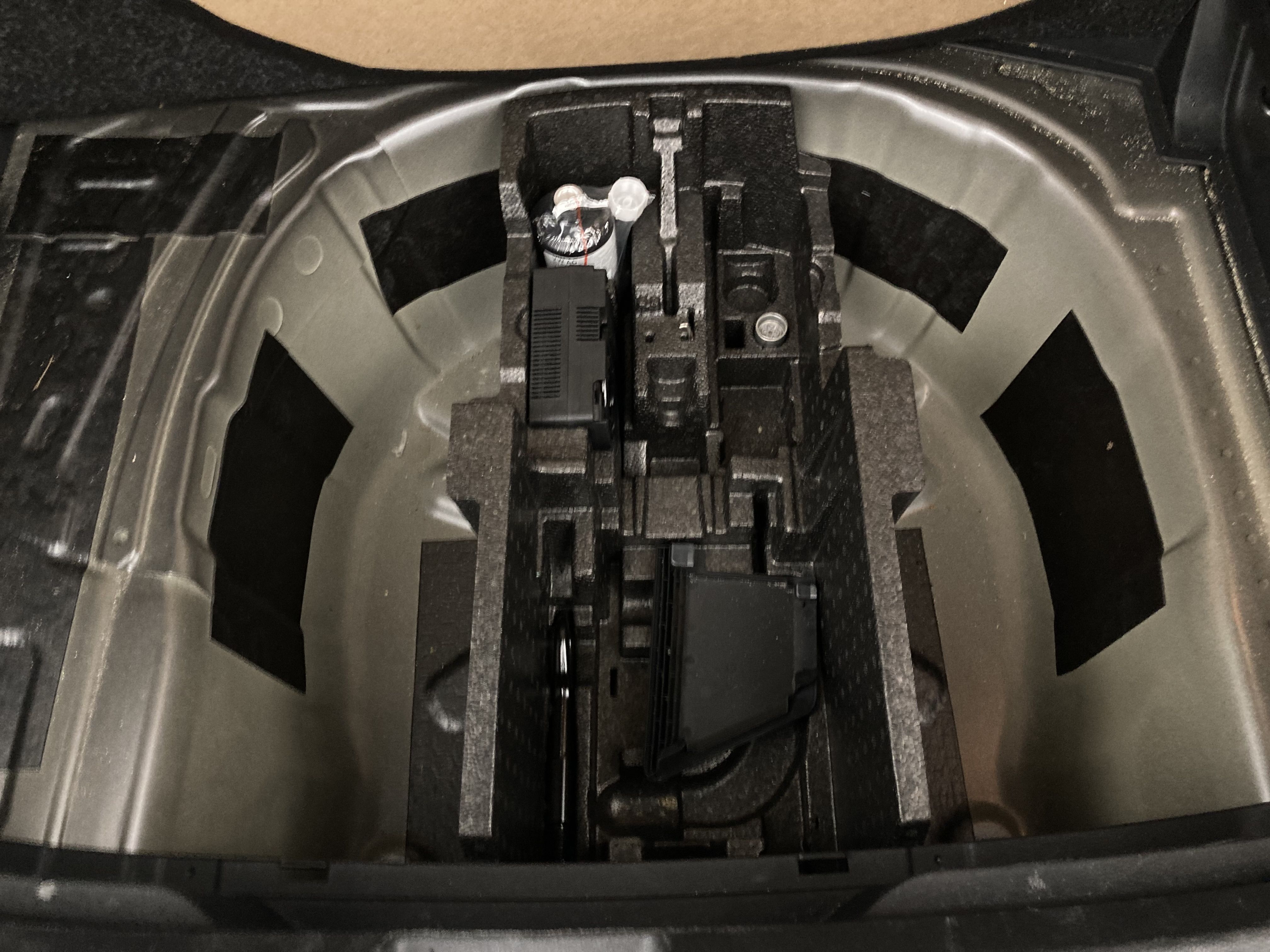 skoda fabia selection 1.0 MPI 80 2024 gris graphite 24