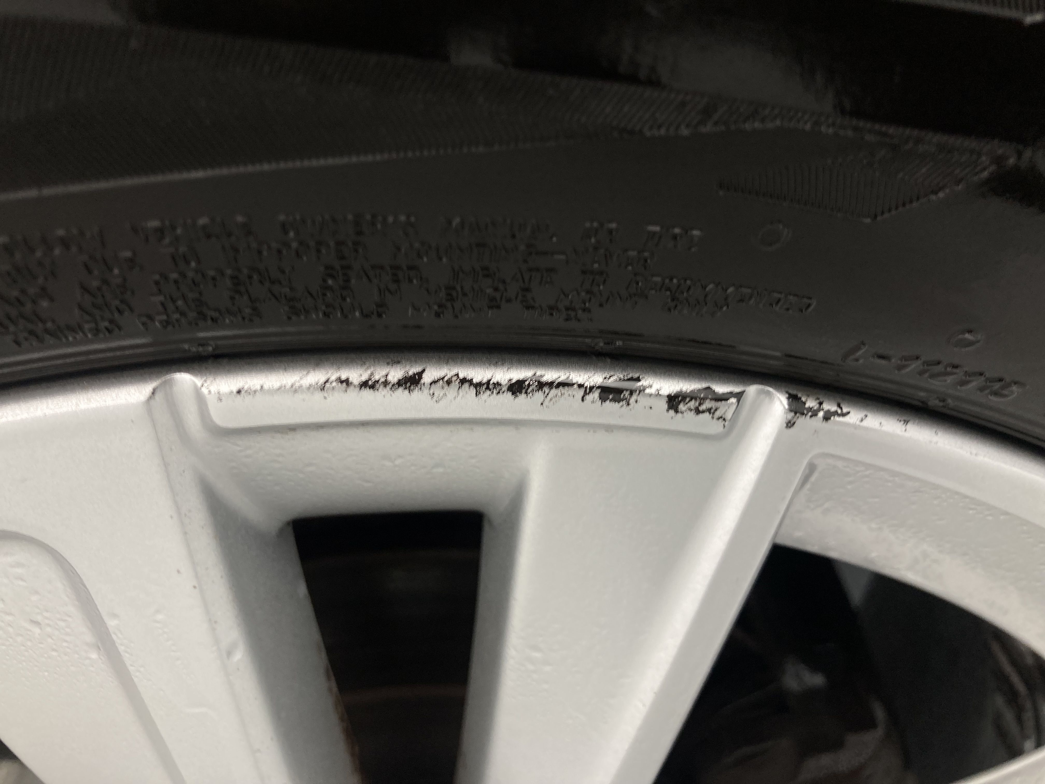 skoda fabia selection 1.0 MPI 80 2024 gris graphite 25