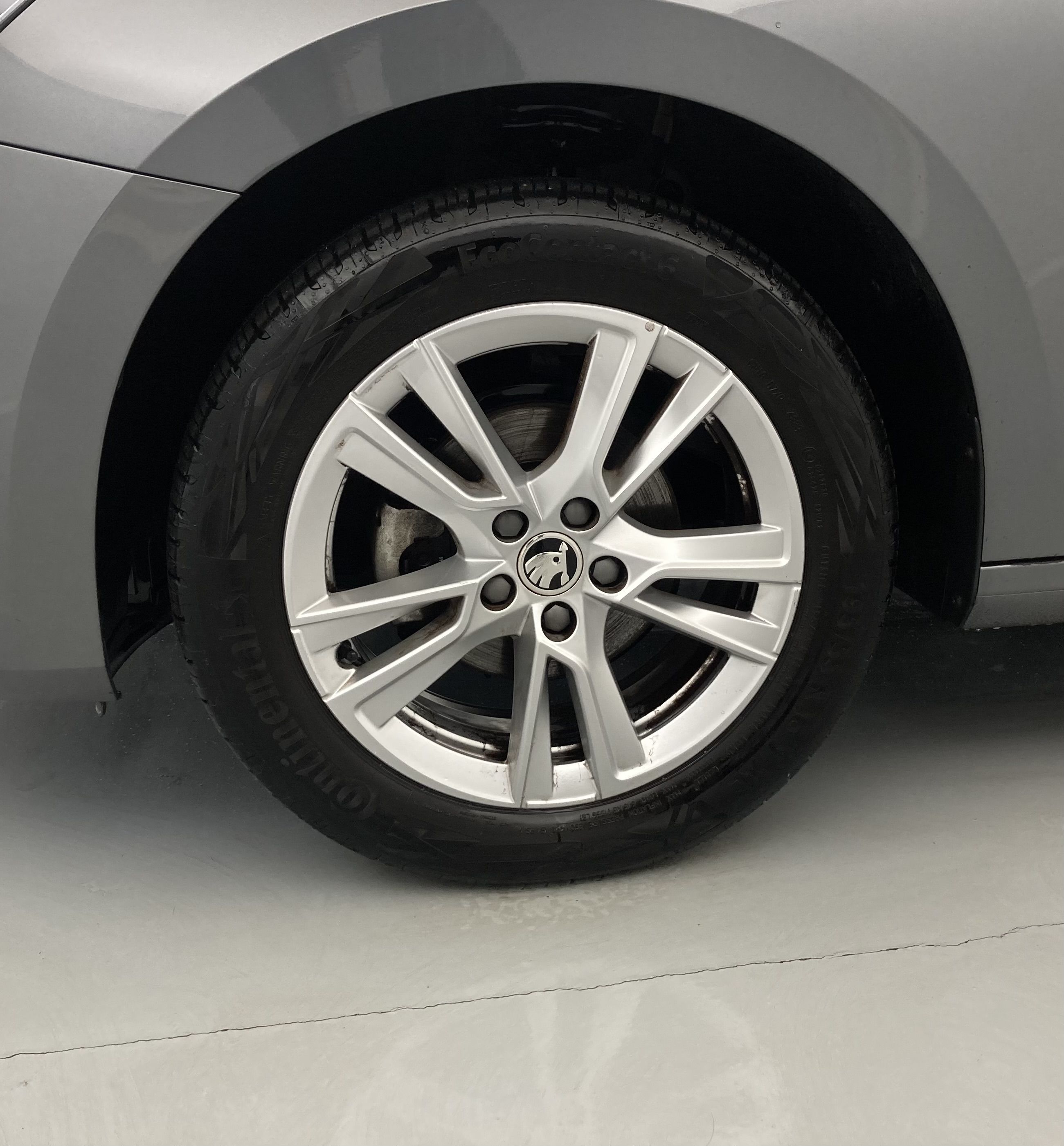 skoda fabia selection 1.0 MPI 80 2024 gris graphite 28