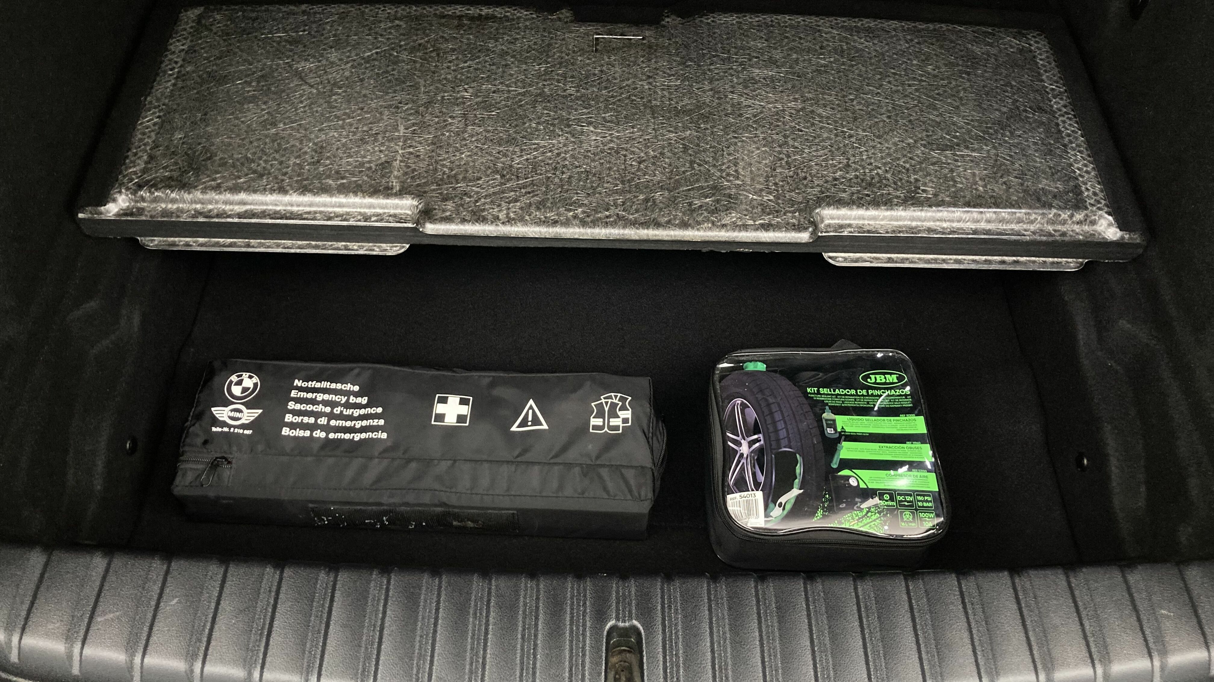 bmw serie 1 m sport colorvision 118I 136 STEPTRONIC 2024 alpinweiss 23