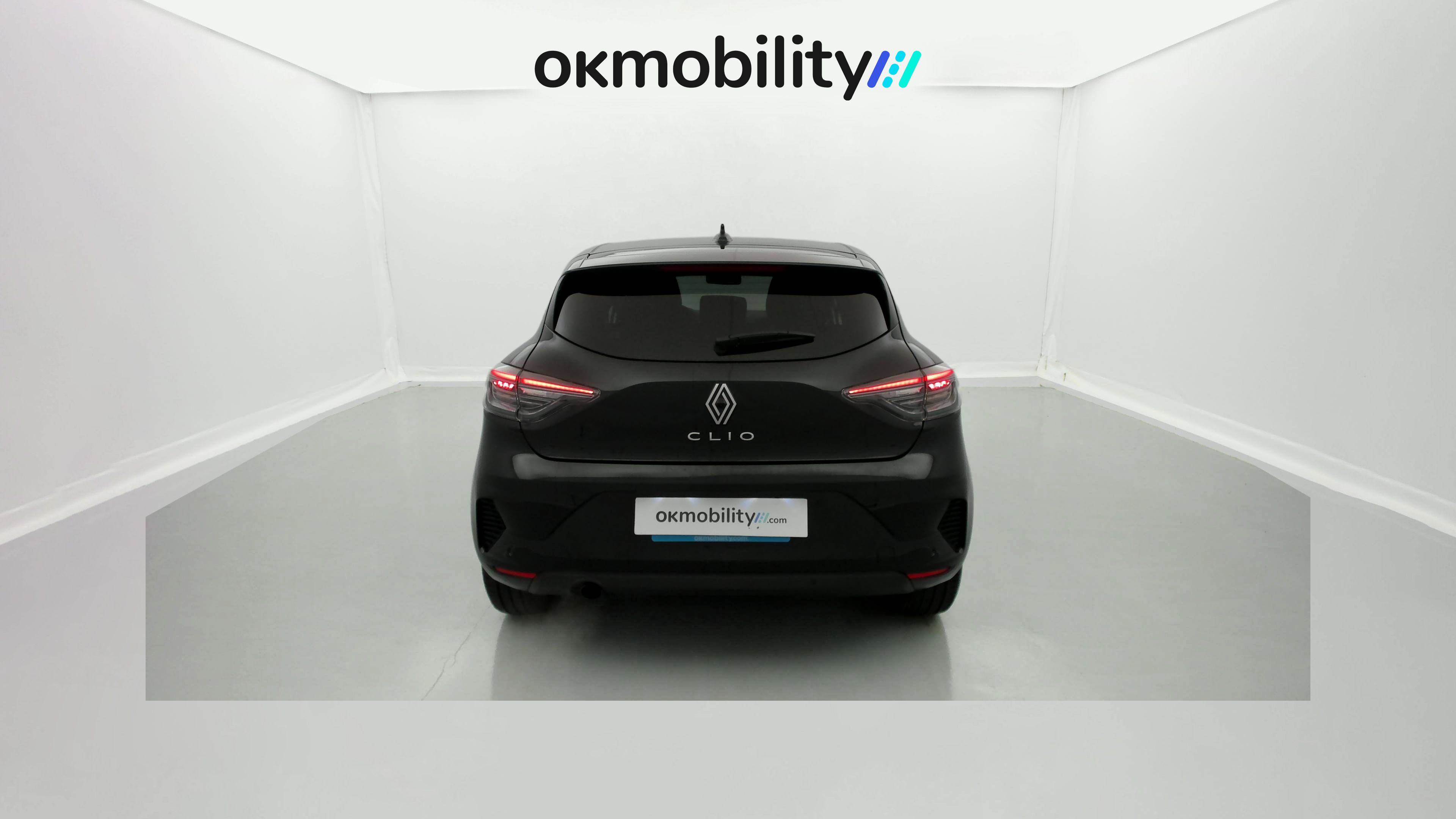 renault clio evolution 1.5 DCI 100 2025 negro brillante 11