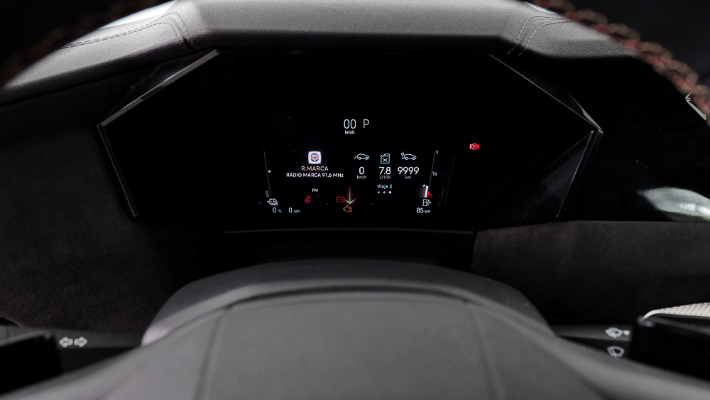 ds ds4 performance line + E-TENSE 225 CA 2023 gris platino 15