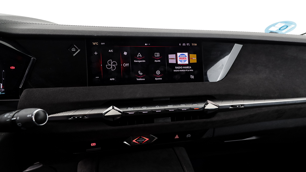 ds ds4 performance line + E-TENSE 225 CA 2023 gris platino 16