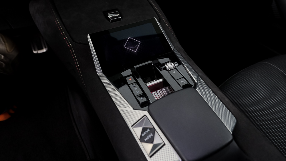 ds ds4 performance line + E-TENSE 225 CA 2023 gris platino 17