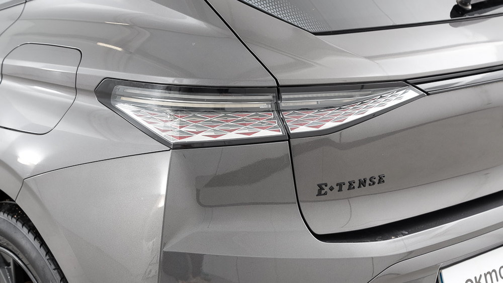 ds ds4 performance line + E-TENSE 225 CA 2023 gris platino 31