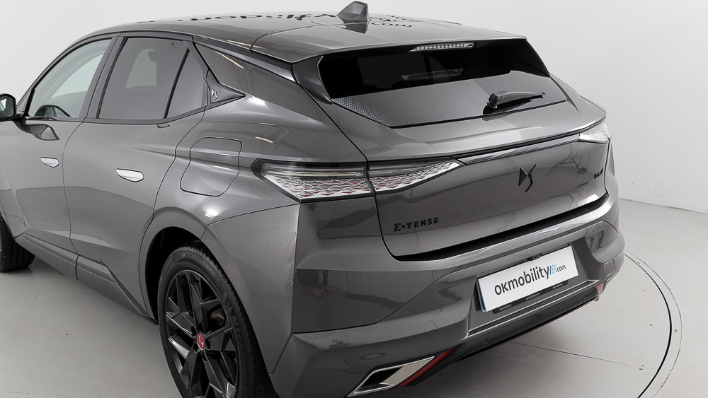 ds ds4 performance line + E-TENSE 225 CA 2023 gris platino 36