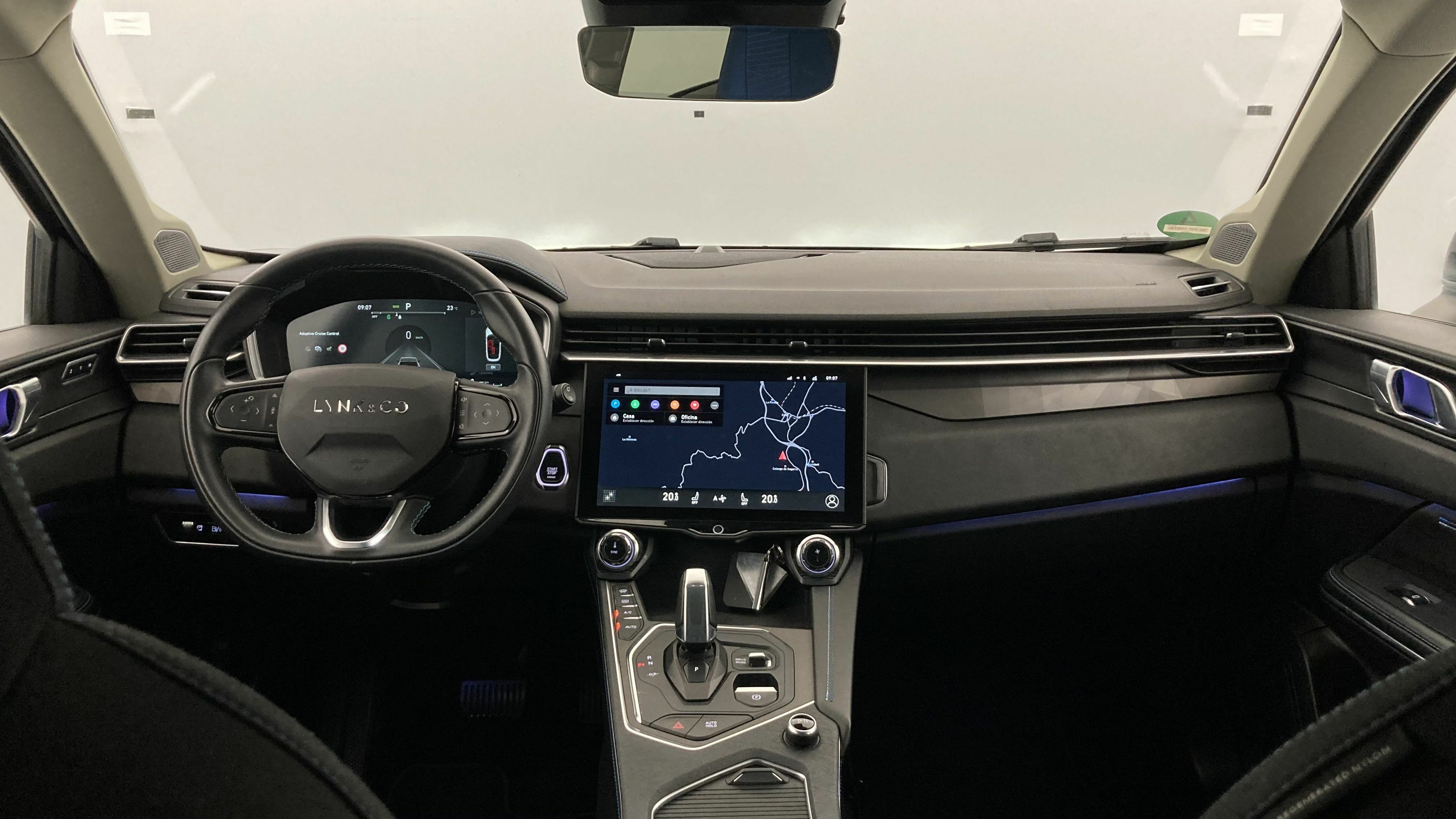 lynk&co 1 nv 1.5 PHEV 261 2022 blue 16