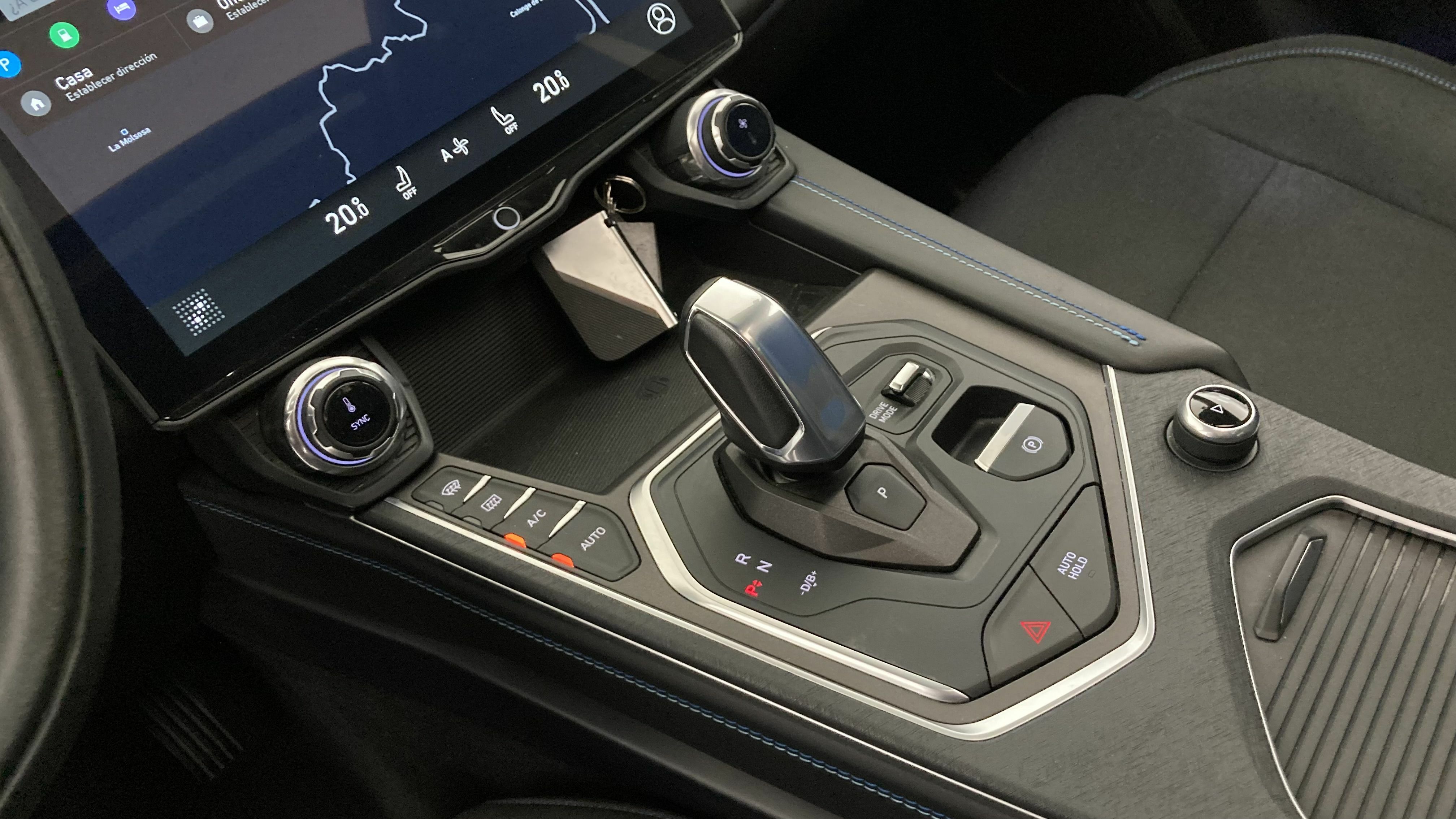 lynk&co 1 nv 1.5 PHEV 261 2022 blue 20