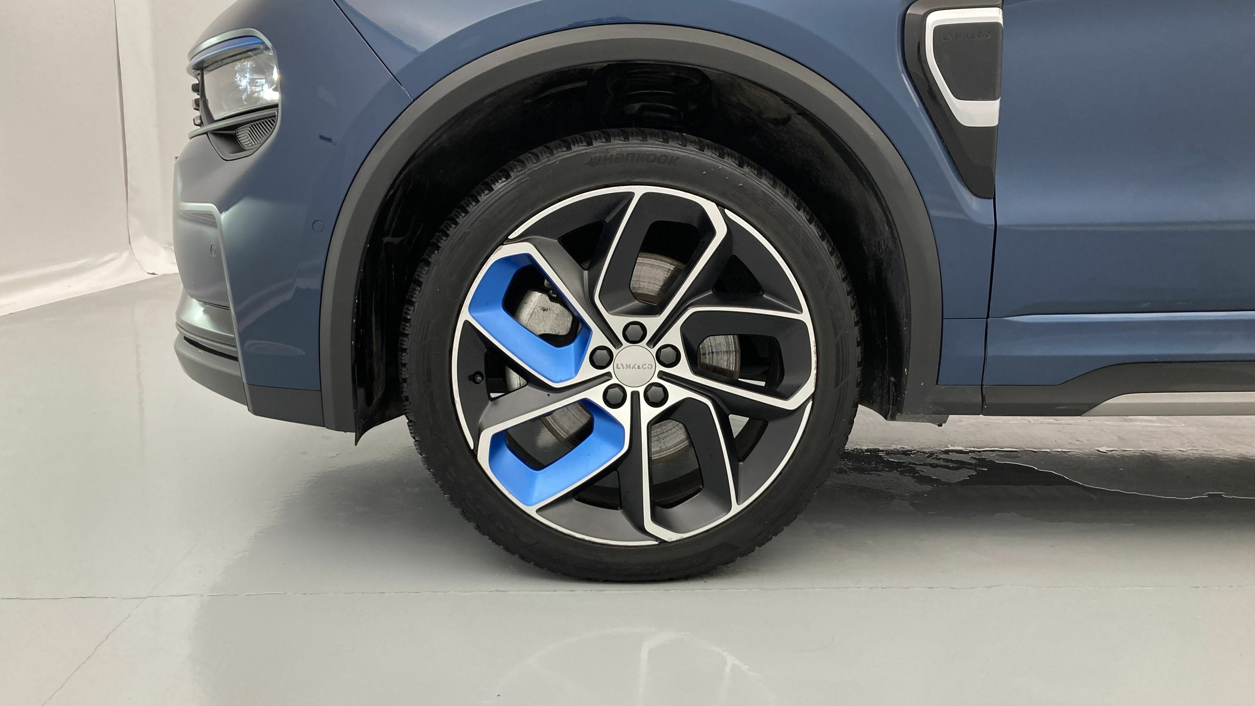 lynk&co 1 nv 1.5 PHEV 261 2022 blue 27