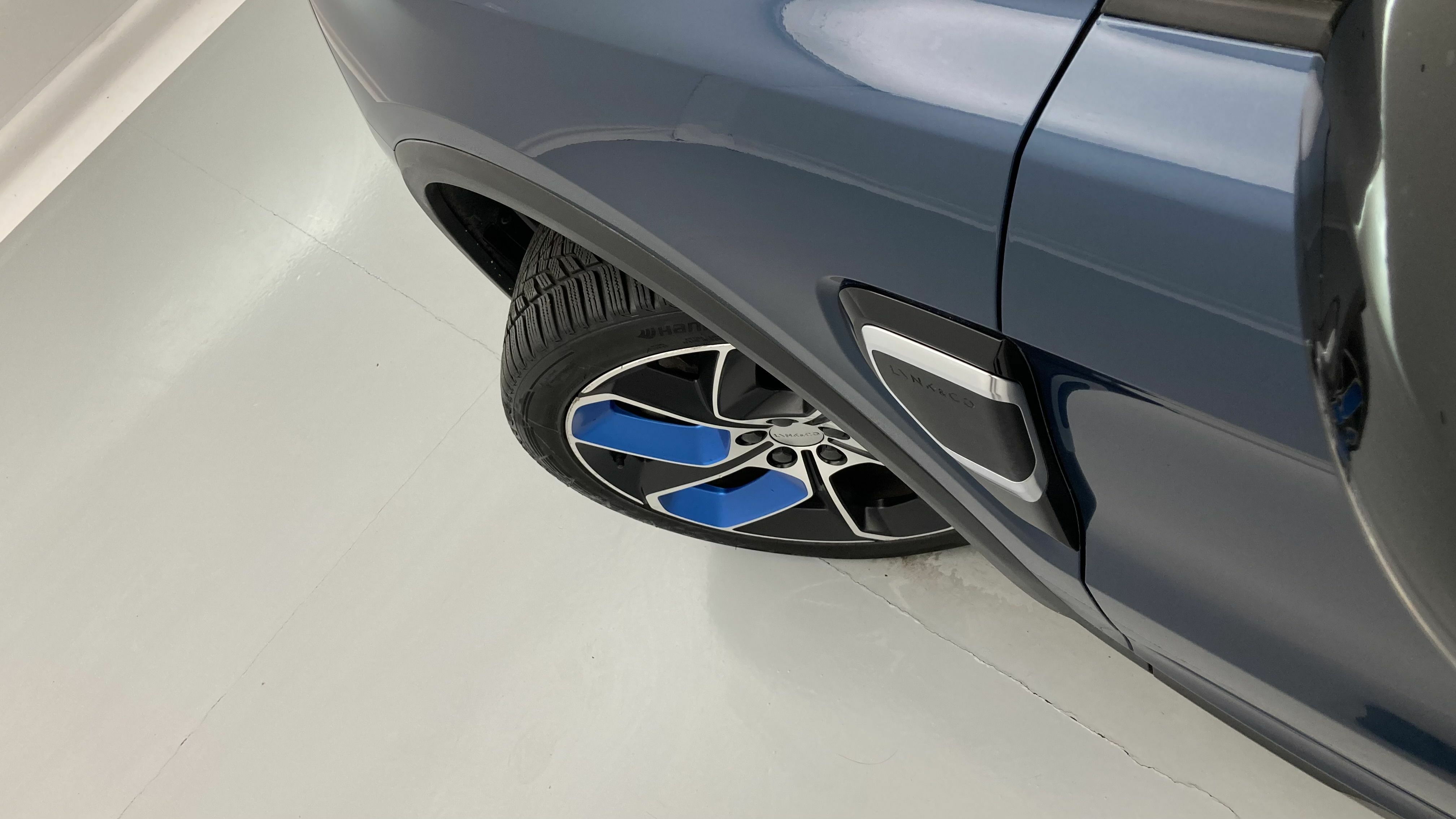 lynk&co 1 nv 1.5 PHEV 261 2022 blue 28
