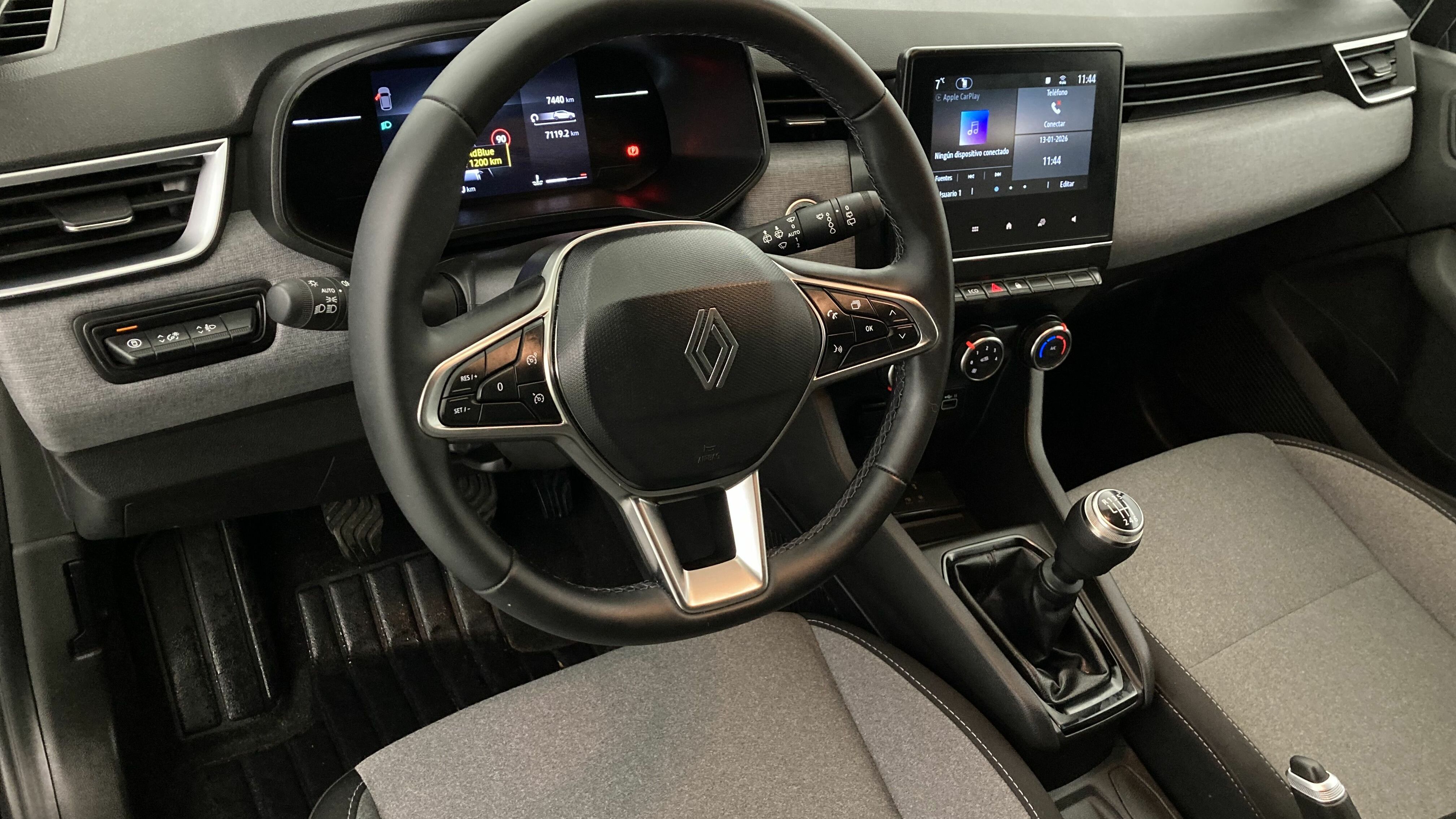 renault clio evolution 1.5 DCI 100 2025 negro brillante 14