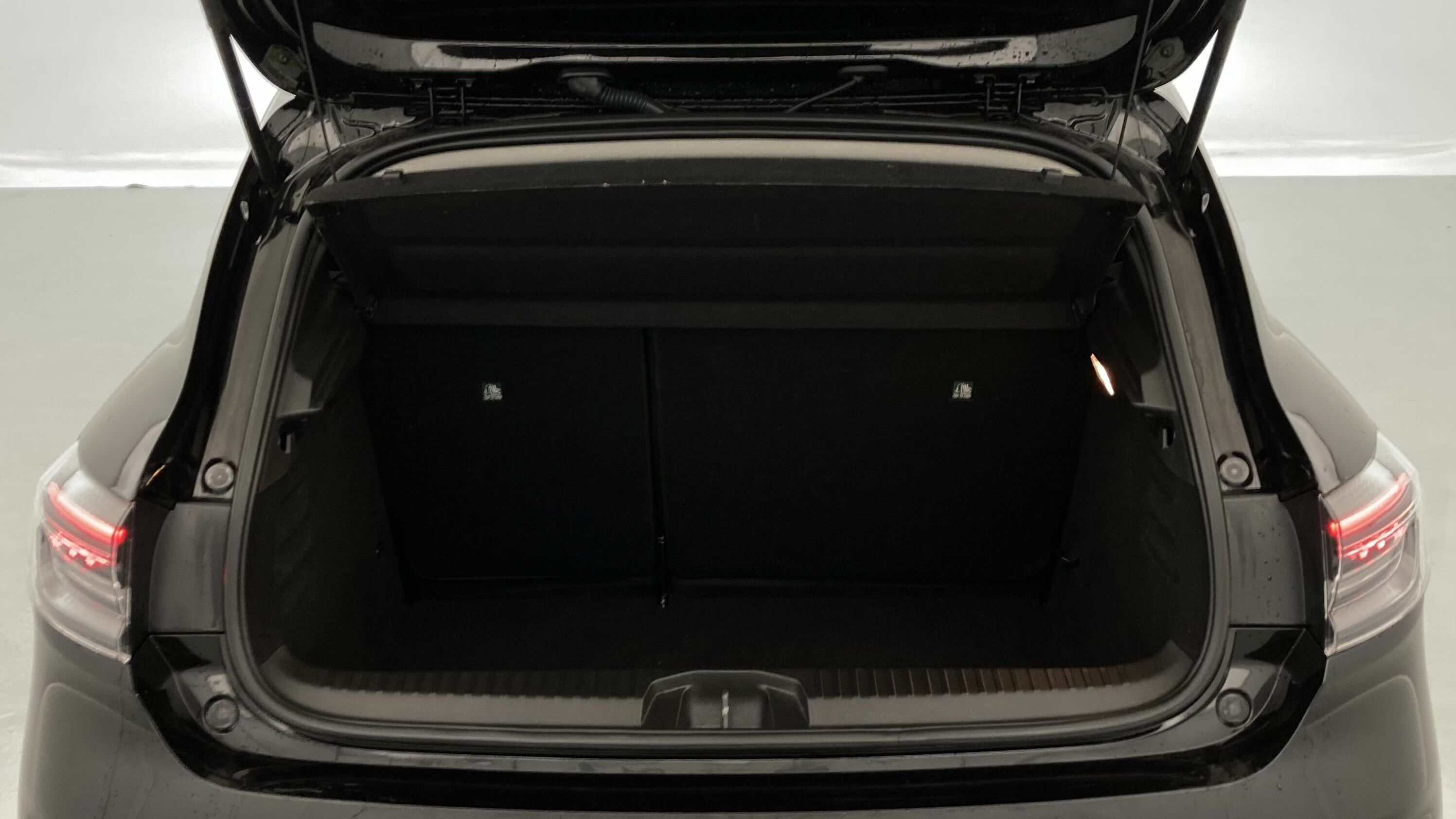 renault clio evolution 1.5 DCI 100 2025 negro brillante 23