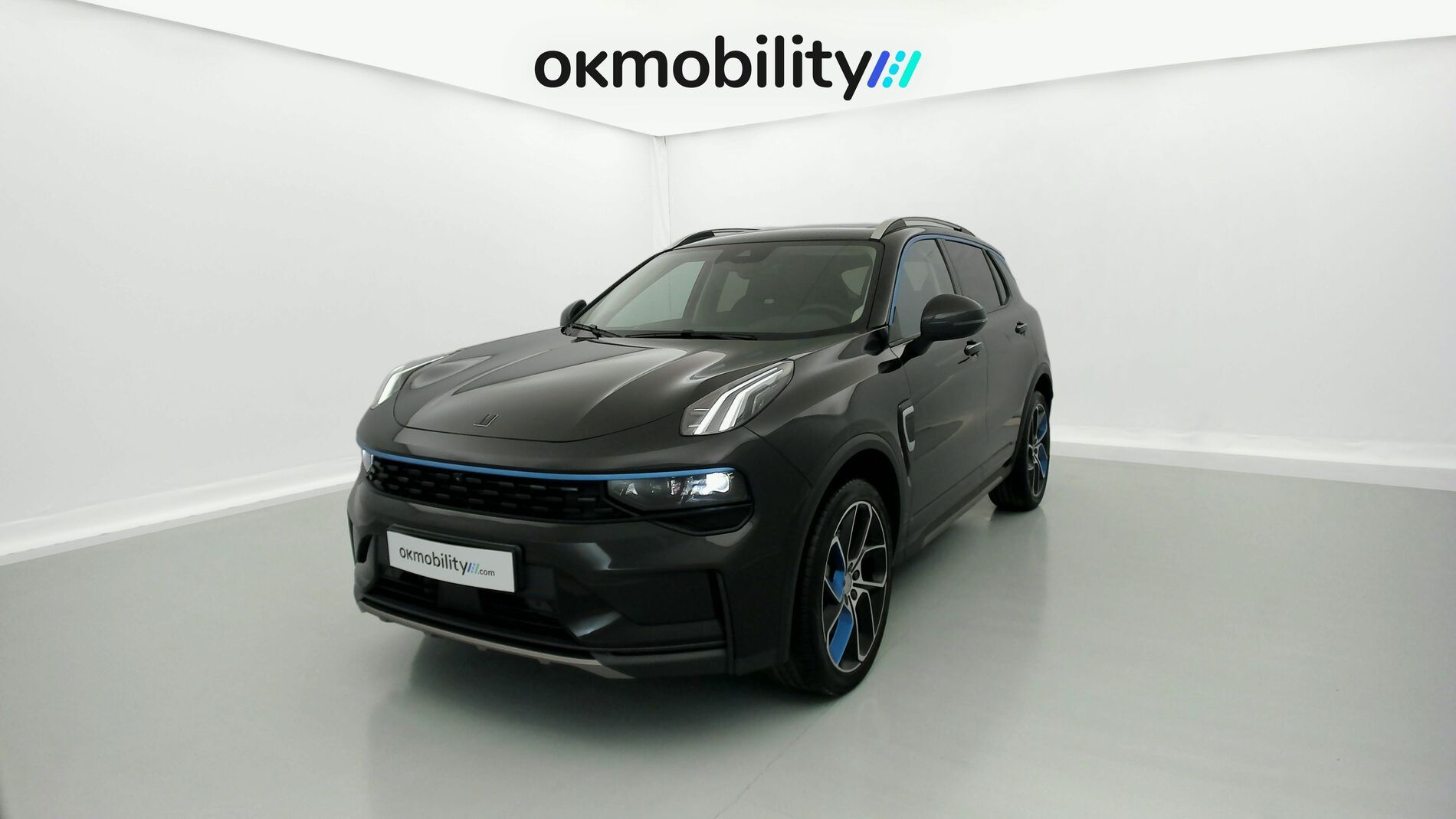 lynk&co 1 nv 1.5 PHEV 261 2022 black 1