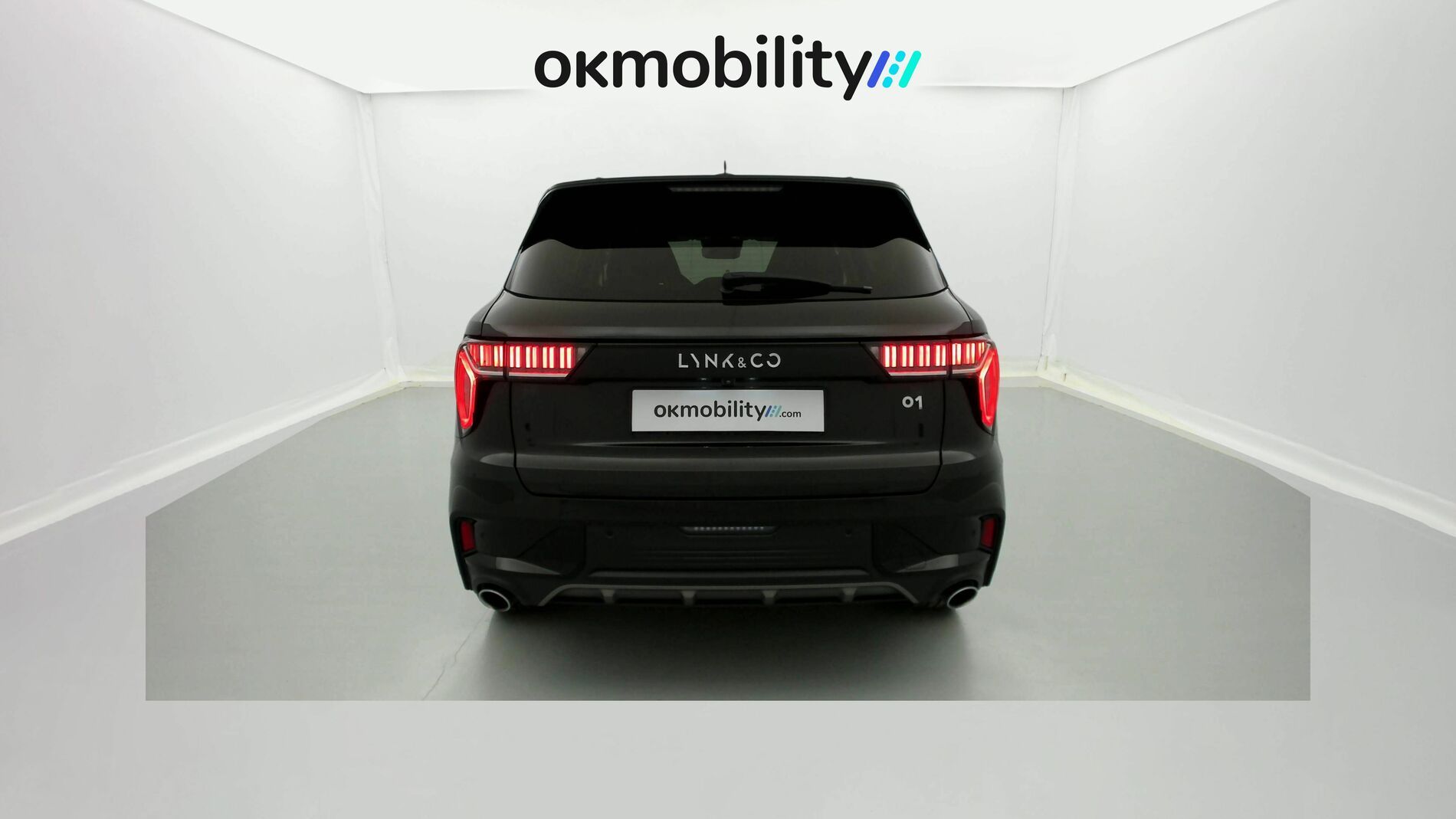 lynk&co 1 nv 1.5 PHEV 261 2022 black 9
