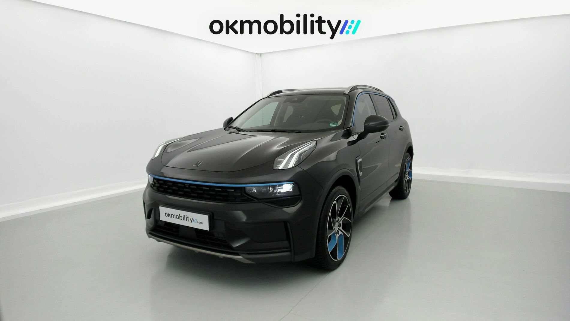 lynk&co 1 nv 1.5 PHEV 261 2022 black 1