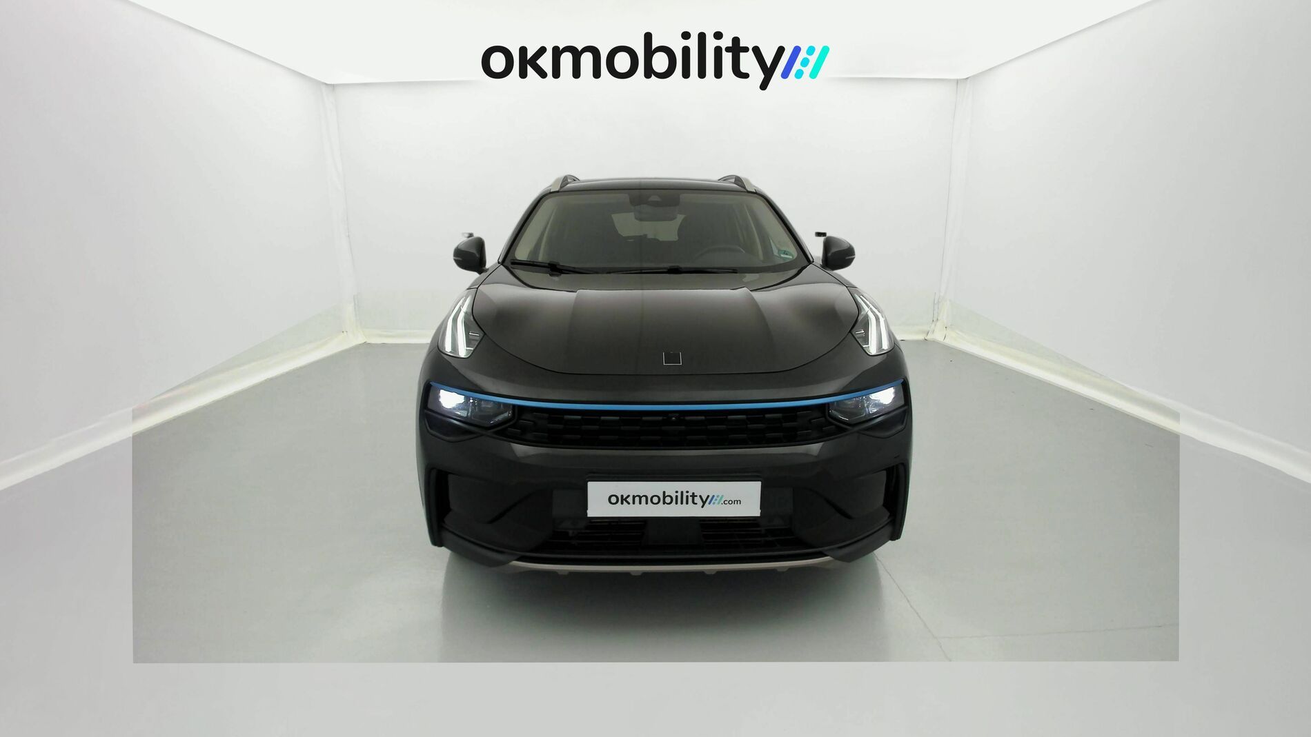 lynk&co 1 nv 1.5 PHEV 261 2022 black 3