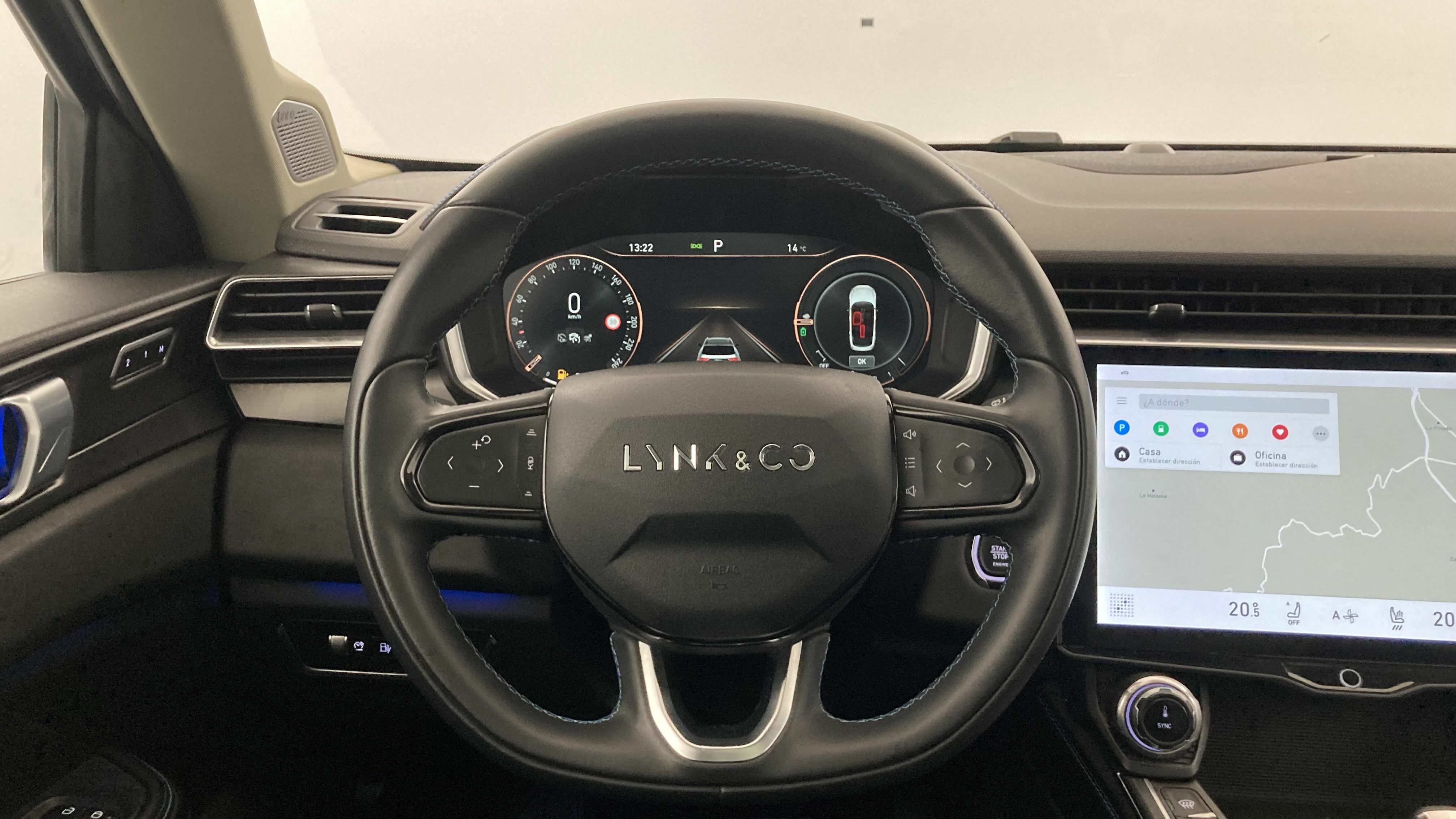lynk&co 1 nv 1.5 PHEV 261 2022 blue 16