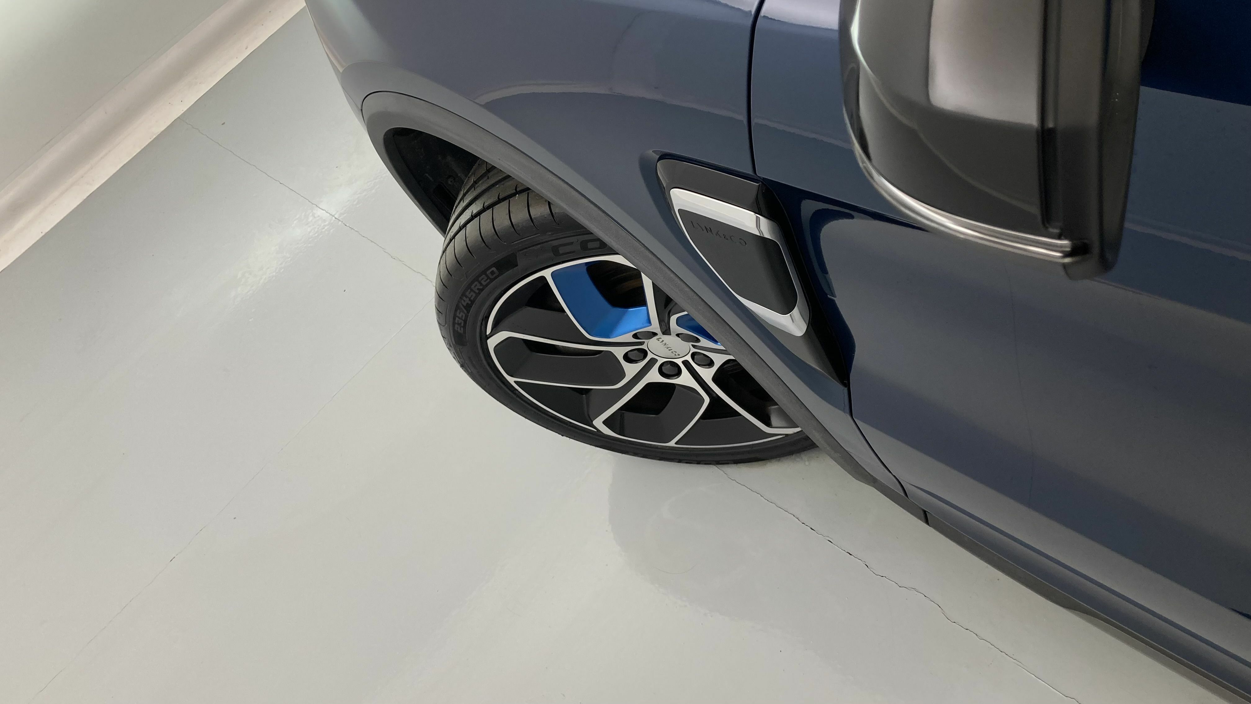 lynk&co 1 nv 1.5 PHEV 261 2022 blue 27