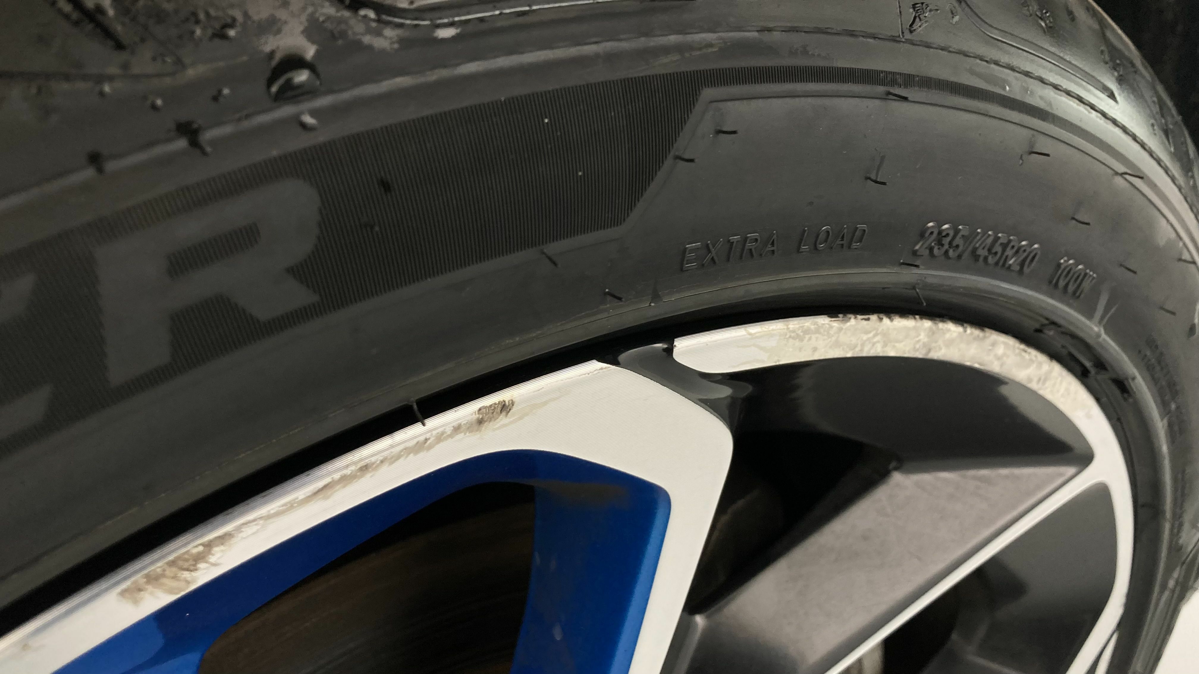lynk&co 1 nv 1.5 PHEV 261 2022 blue 30