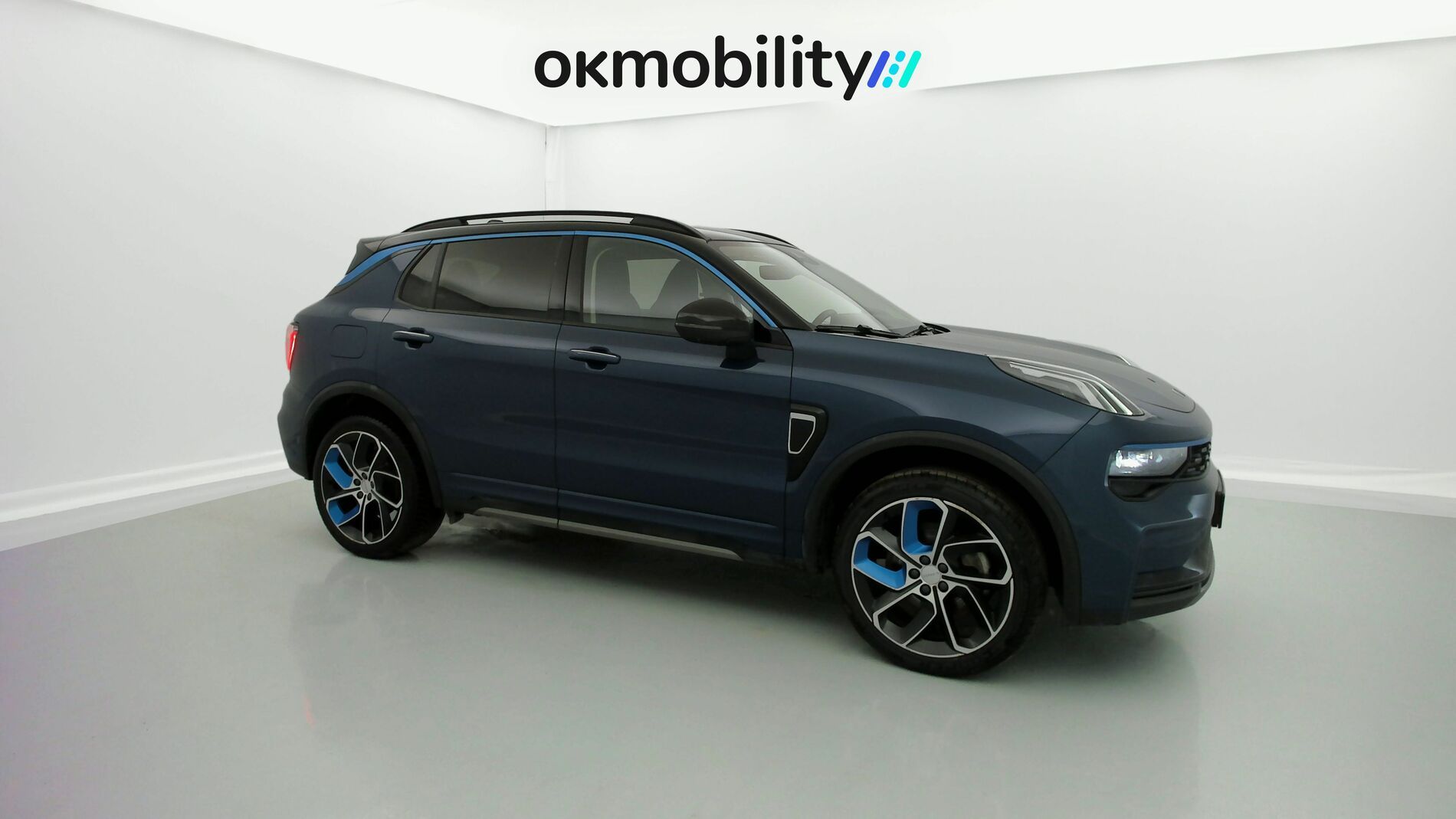 lynk&co 1 nv 1.5 PHEV 261 2022 blue 2