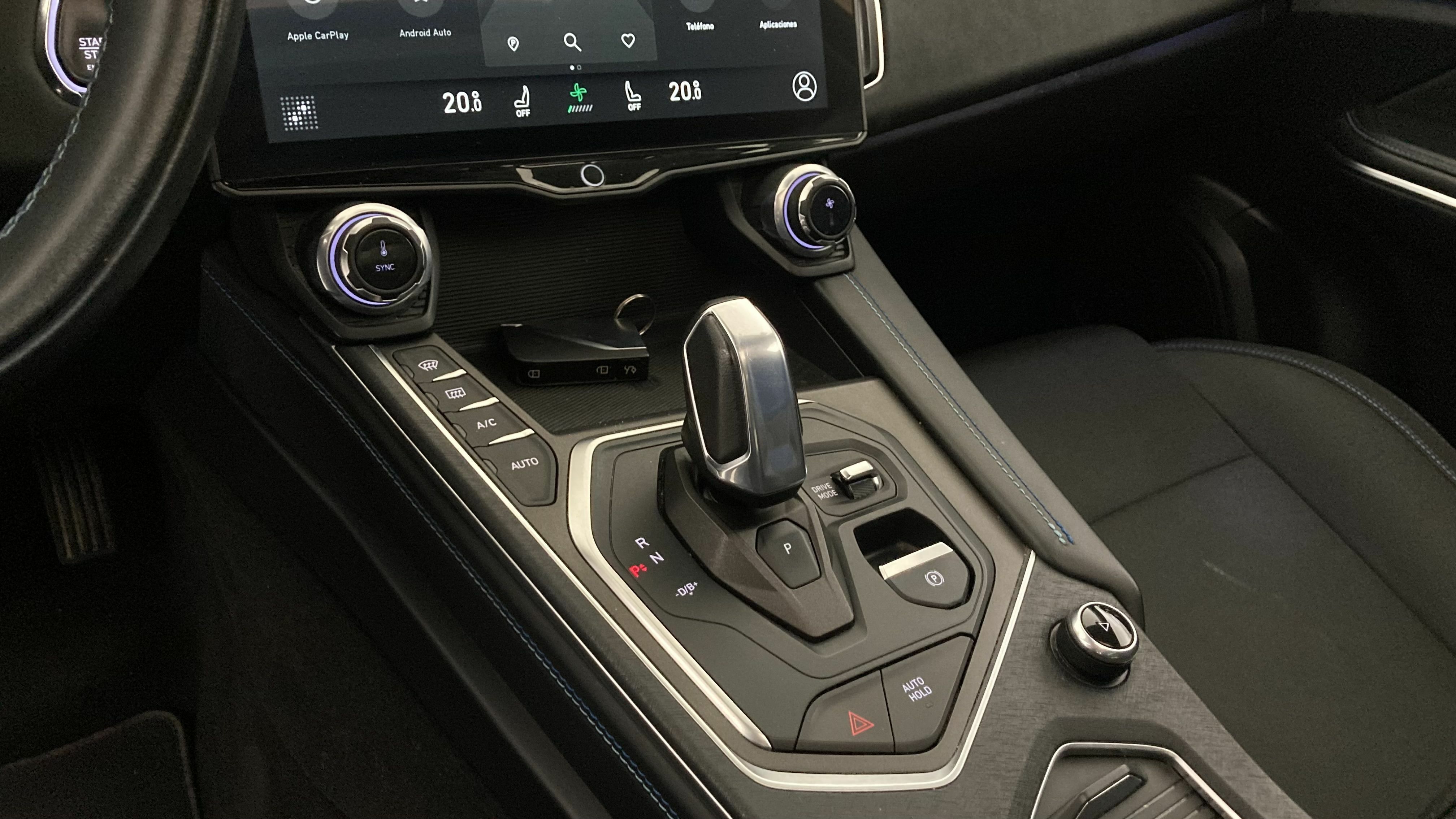 lynk&co 1 nv 1.5 PHEV 261 2022 black 20