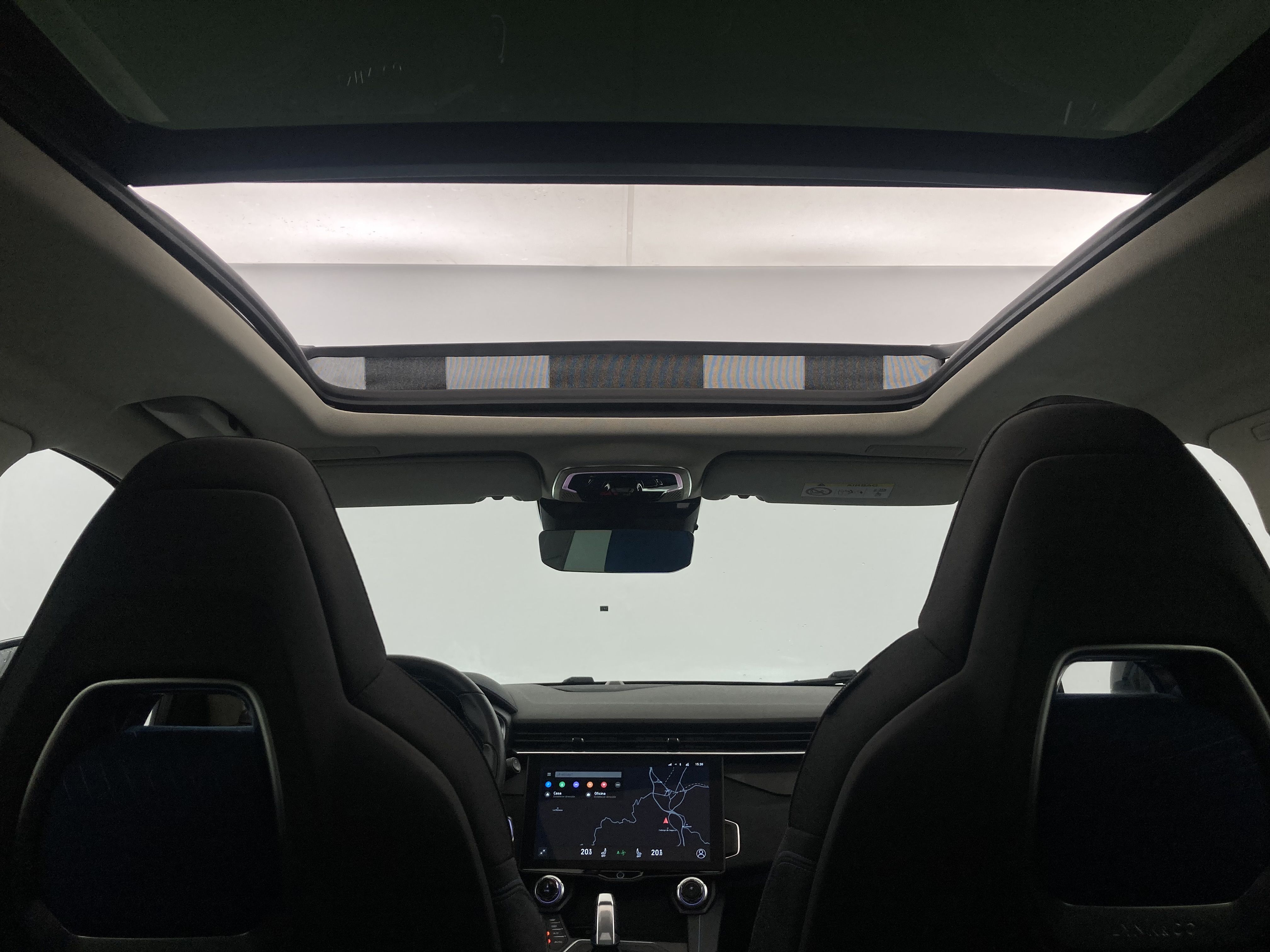 lynk&co 1 nv 1.5 PHEV 261 2022 blue 23