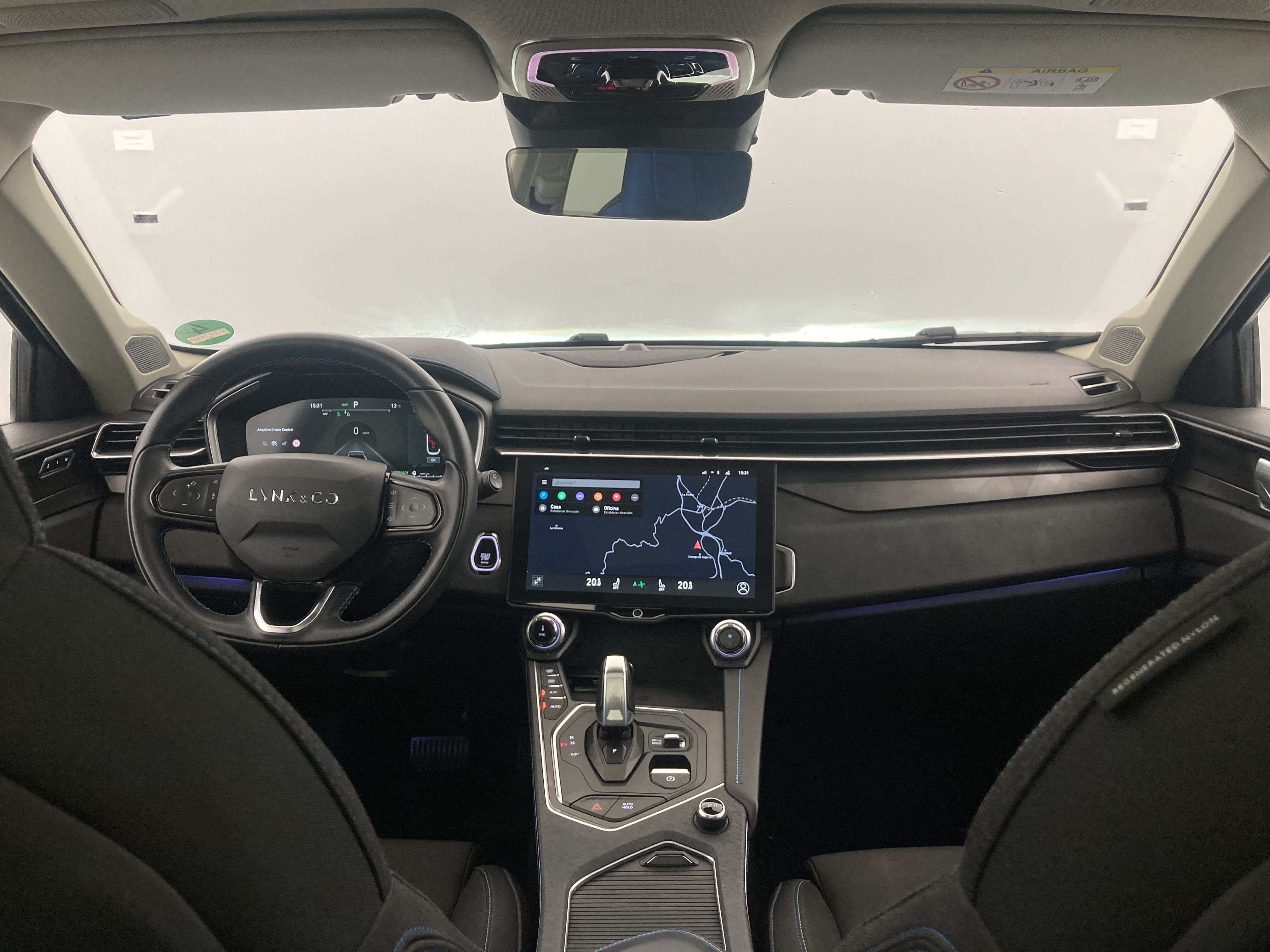 lynk&co 1 nv 1.5 PHEV 261 2022 blue 33