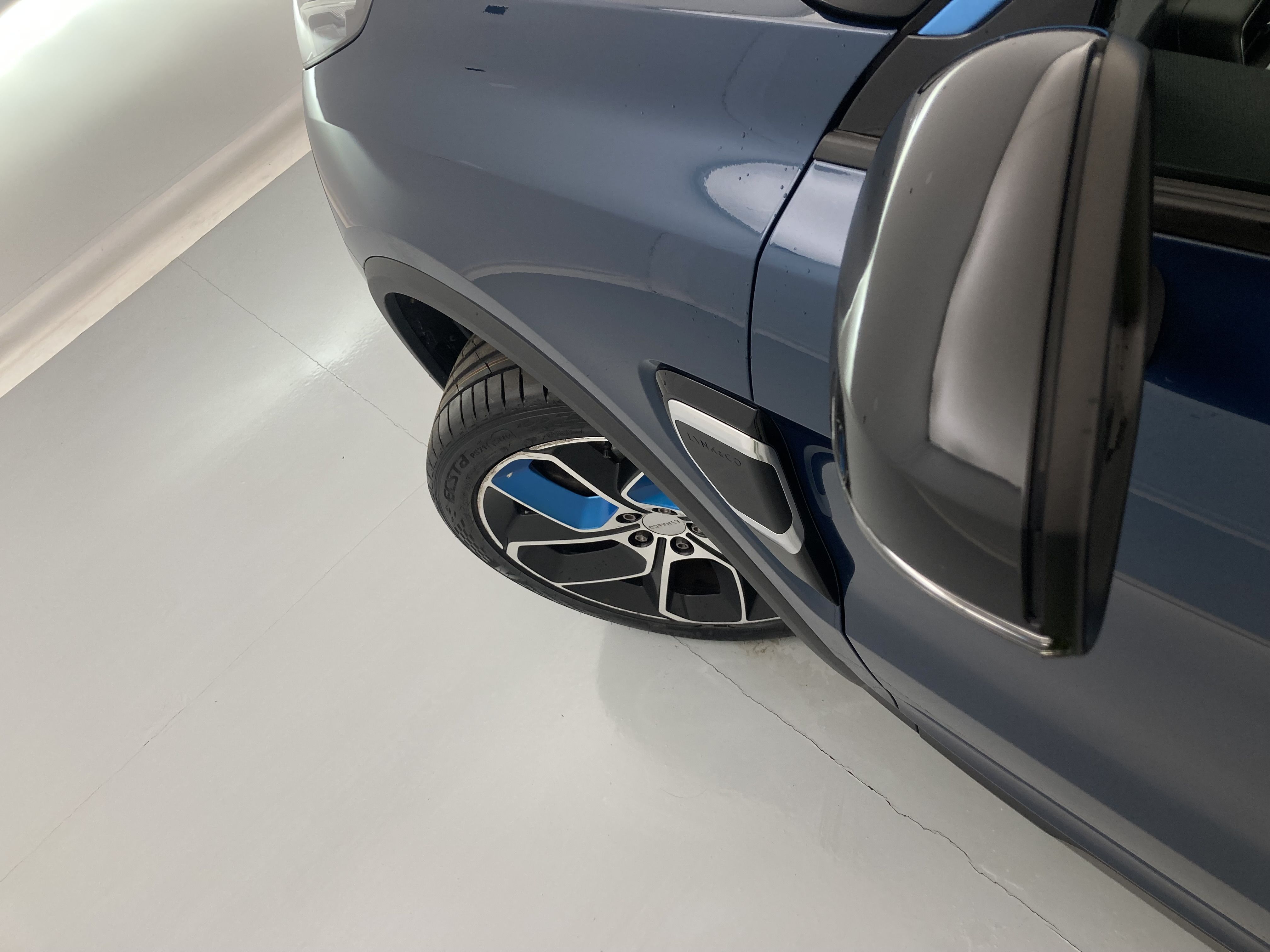 lynk&co 1 nv 1.5 PHEV 261 2022 blue 34