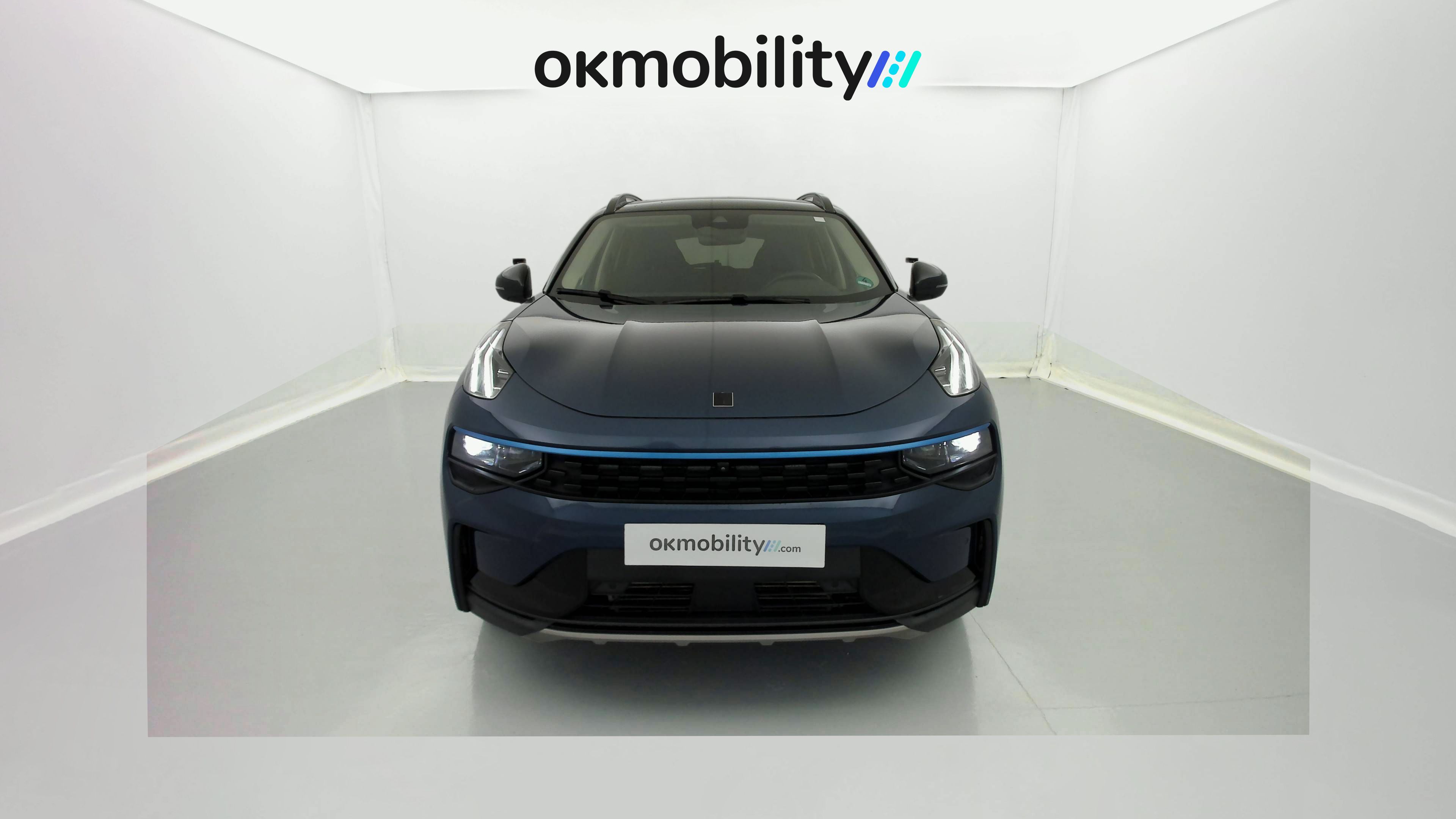 lynk&co 1 nv 1.5 PHEV 261 2022 blue 4