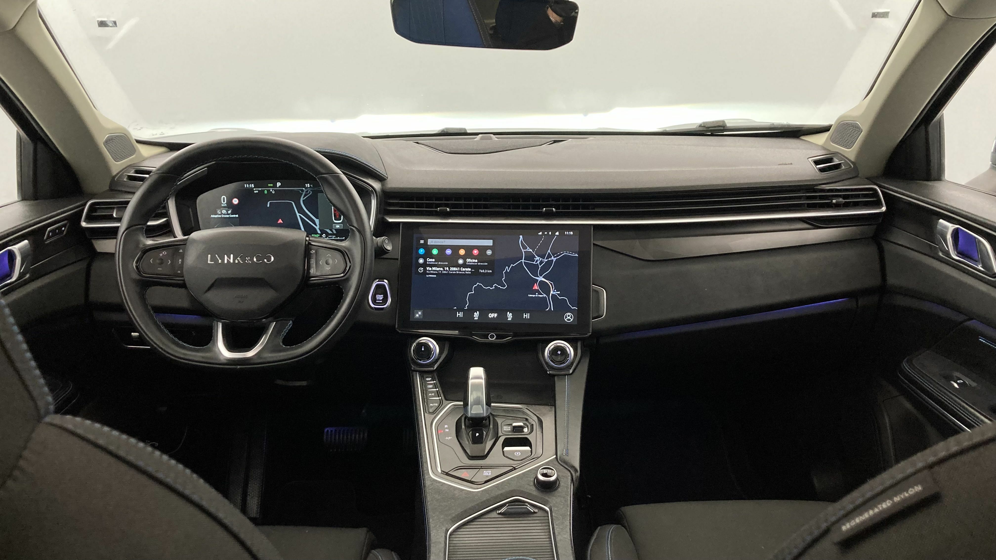 lynk&co 1 nv 1.5 PHEV 261 2022 blue 16