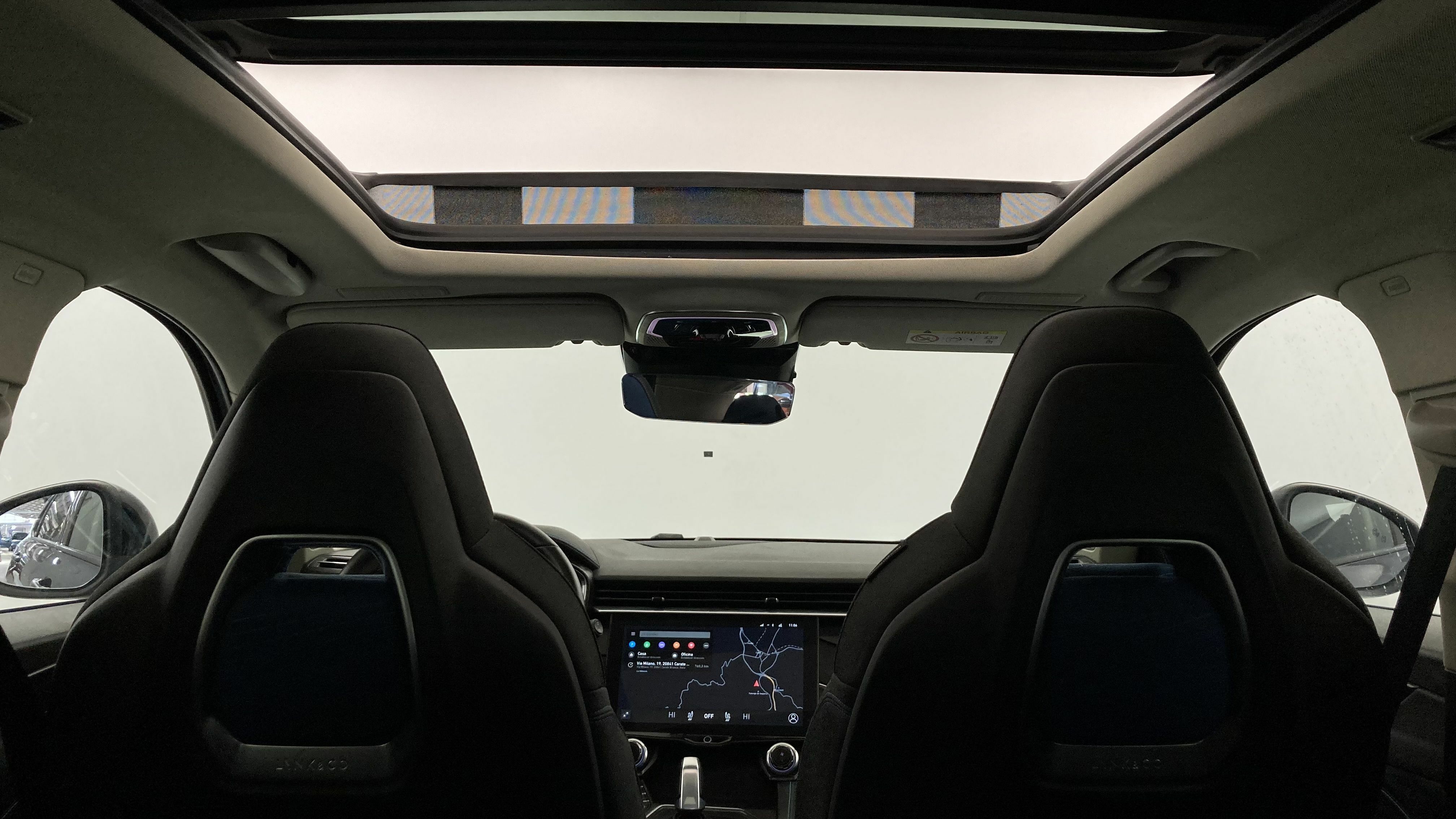 lynk&co 1 nv 1.5 PHEV 261 2022 blue 38