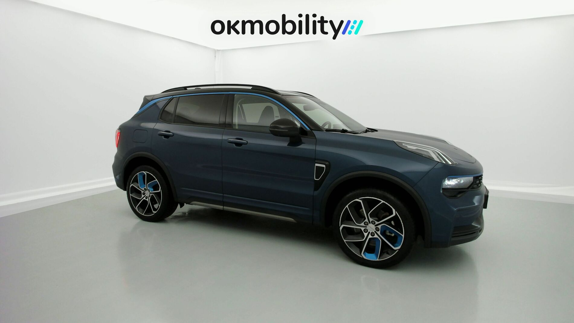 lynk&co 1 nv 1.5 PHEV 261 2022 blue 2