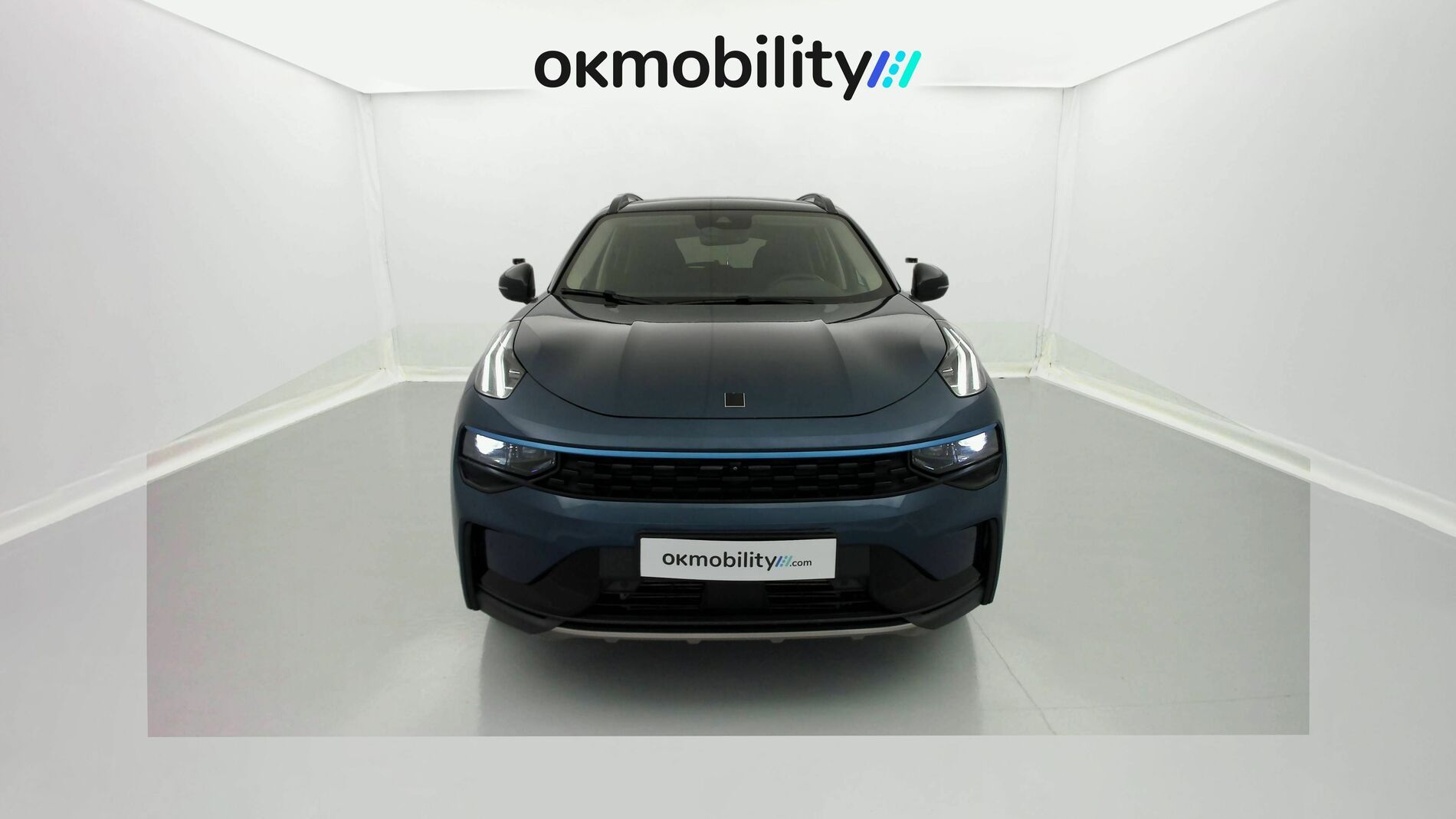 lynk&co 1 nv 1.5 PHEV 261 2022 blue 4