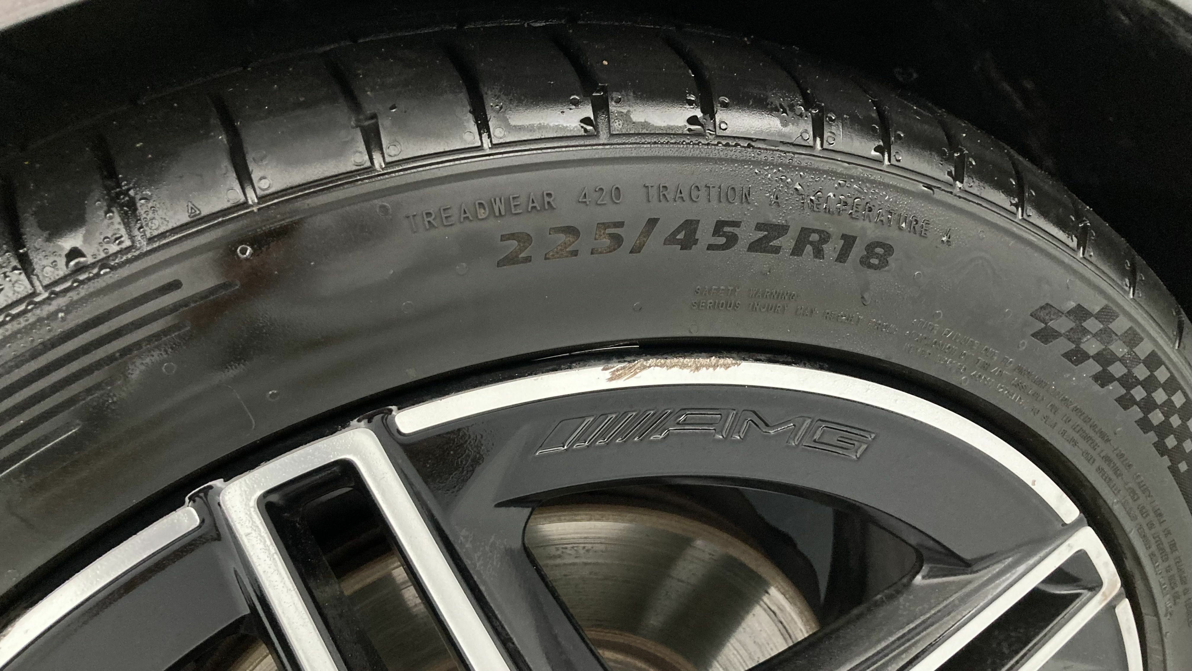 mercedes benz clase a amg line 200D 150 DCT 2023 gris montaña 31