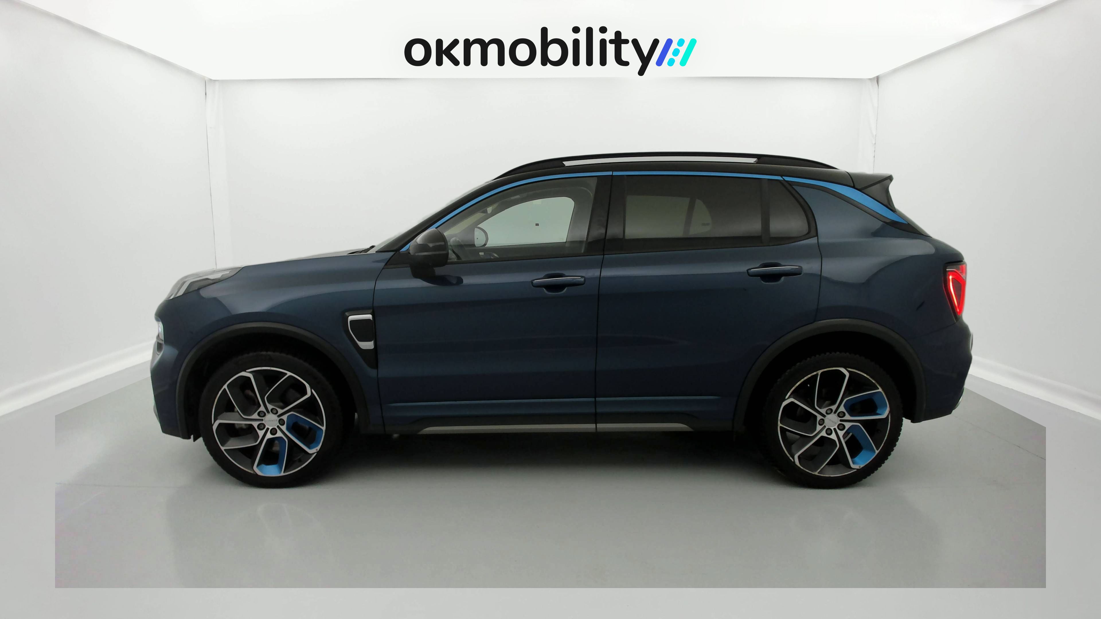 lynk&co 1 nv 1.5 PHEV 261 2022 blue 7