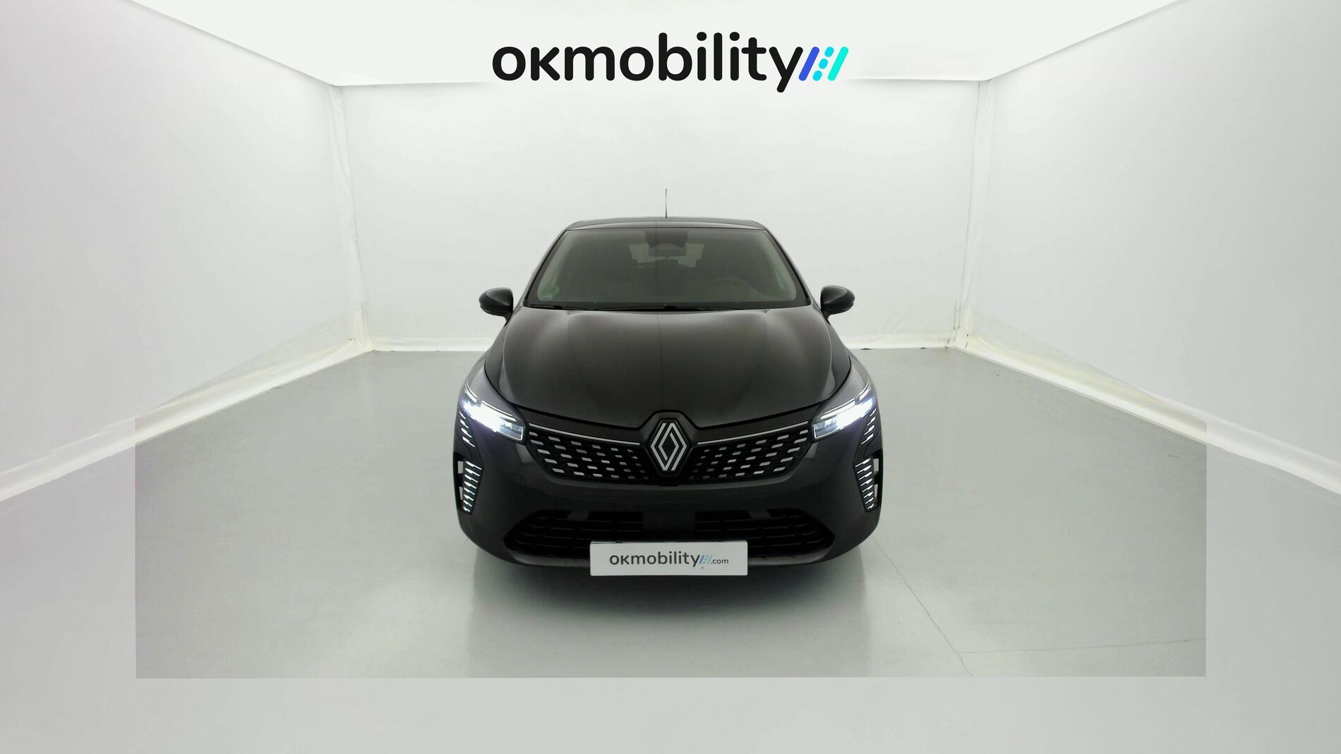 renault clio evolution 1.5 DCI 100 2025 negro brillante 3