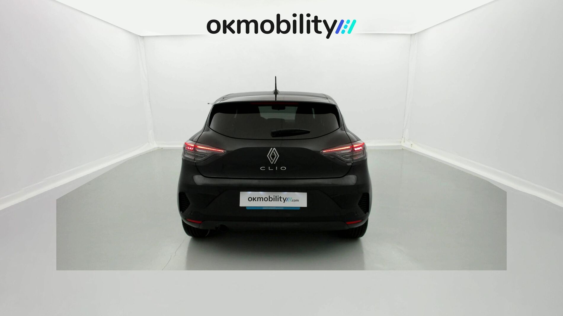 renault clio evolution 1.5 DCI 100 2025 negro brillante 9