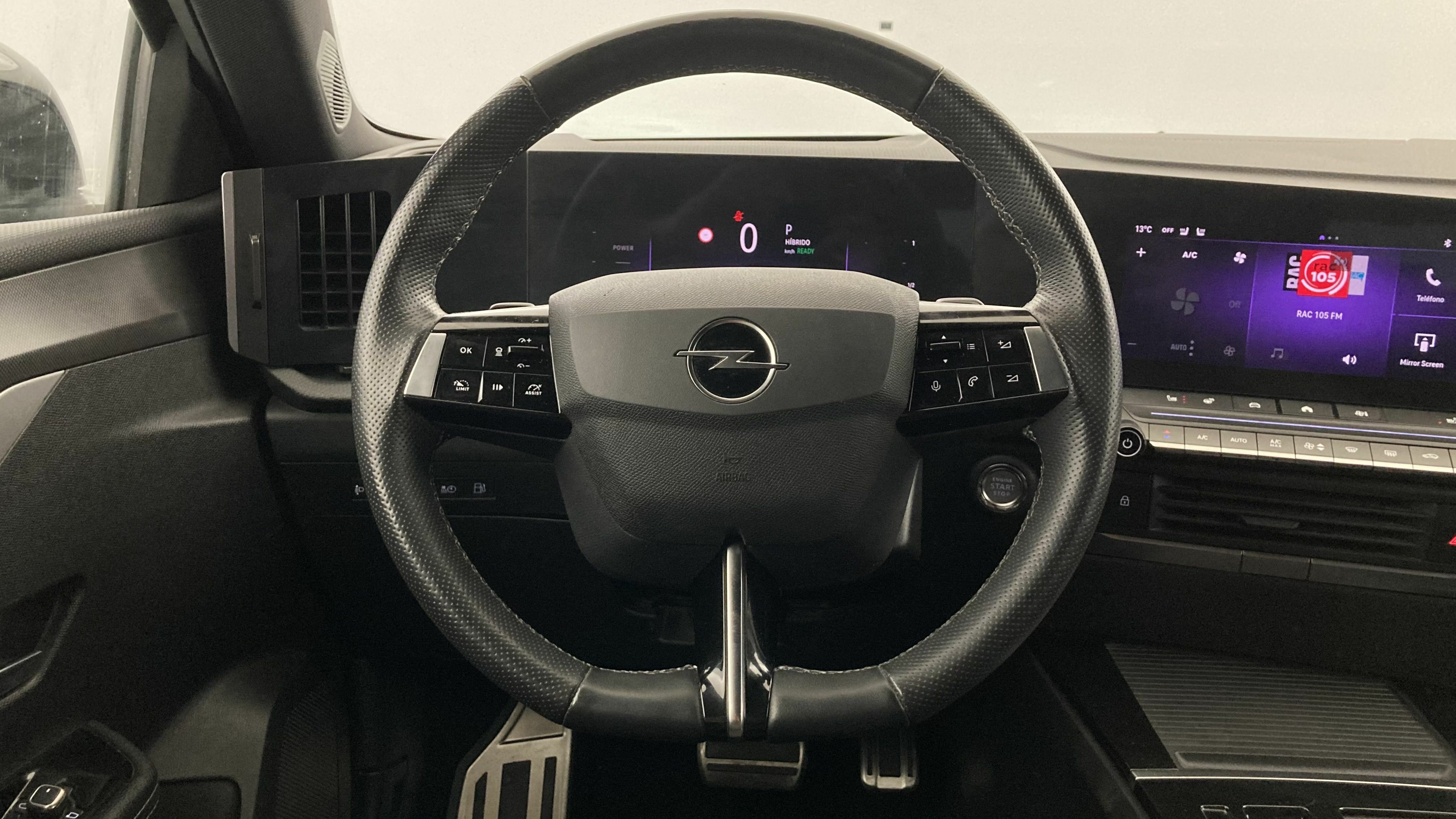 opel astra gs 1.6T PHEV 180 AT 2023 karbon black 17