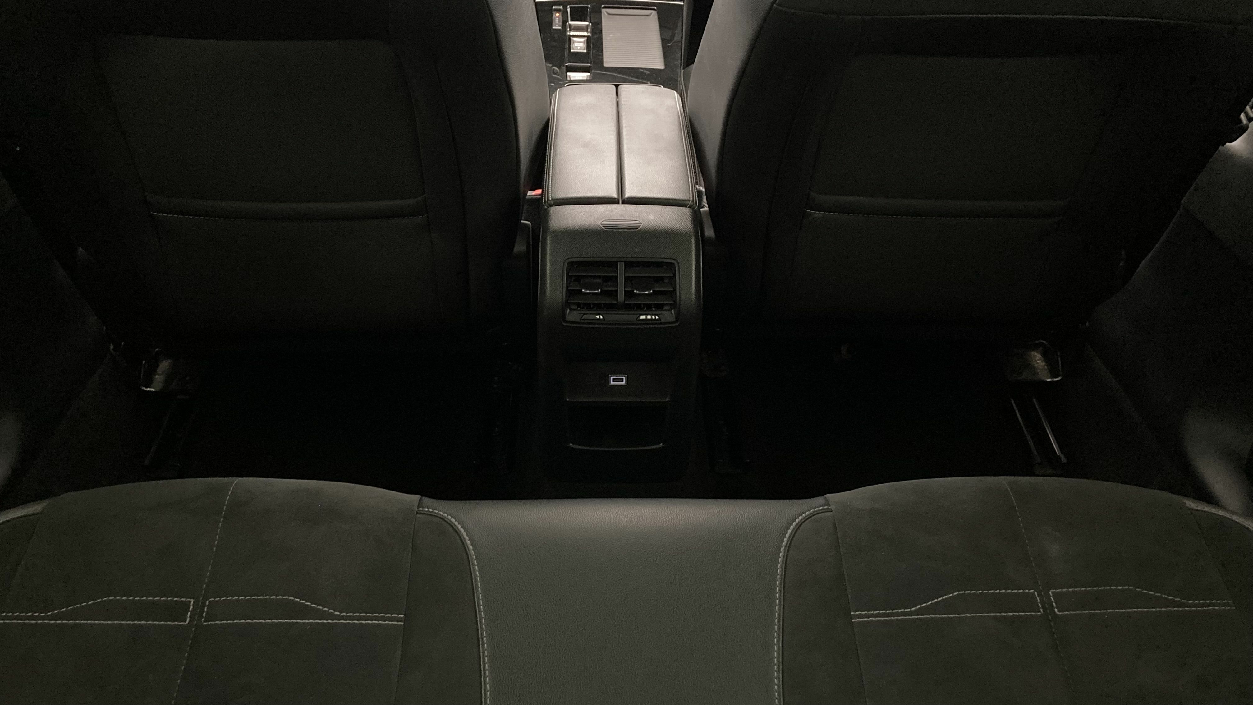 opel astra gs 1.6T PHEV 180 AT 2023 karbon black 22