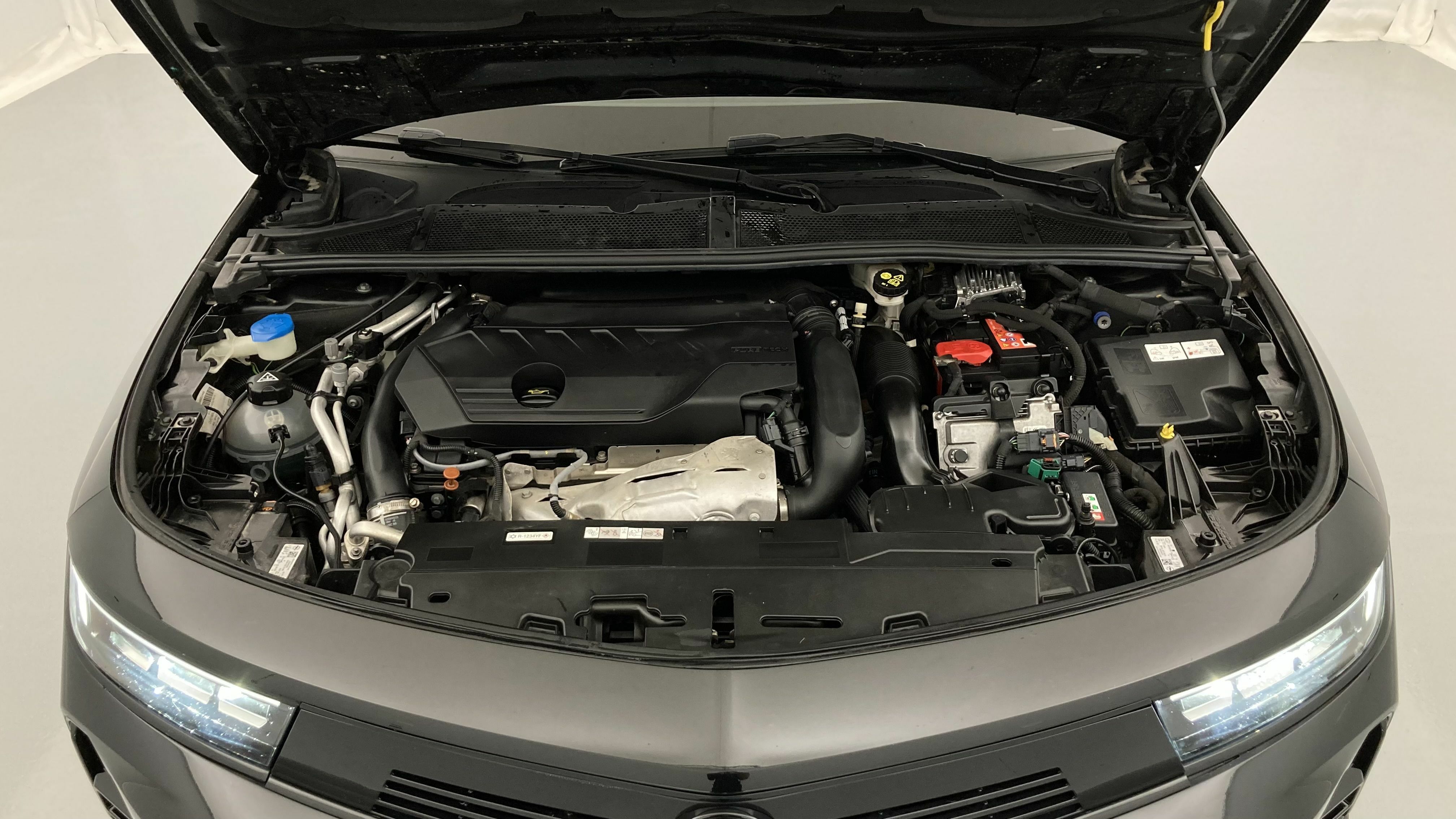 opel astra gs 1.6T PHEV 180 AT 2023 karbon black 25