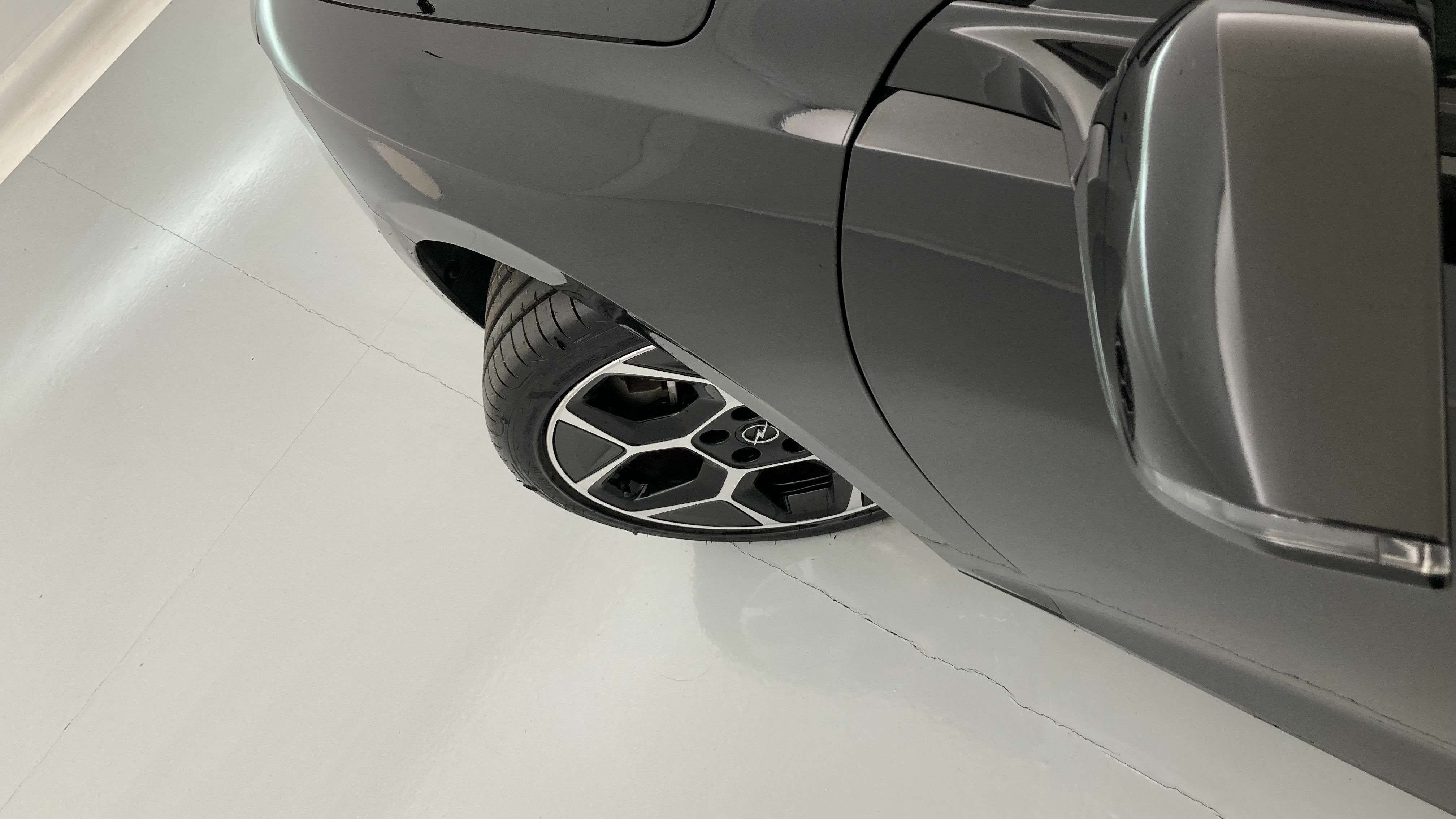 opel astra gs 1.6T PHEV 180 AT 2023 karbon black 28