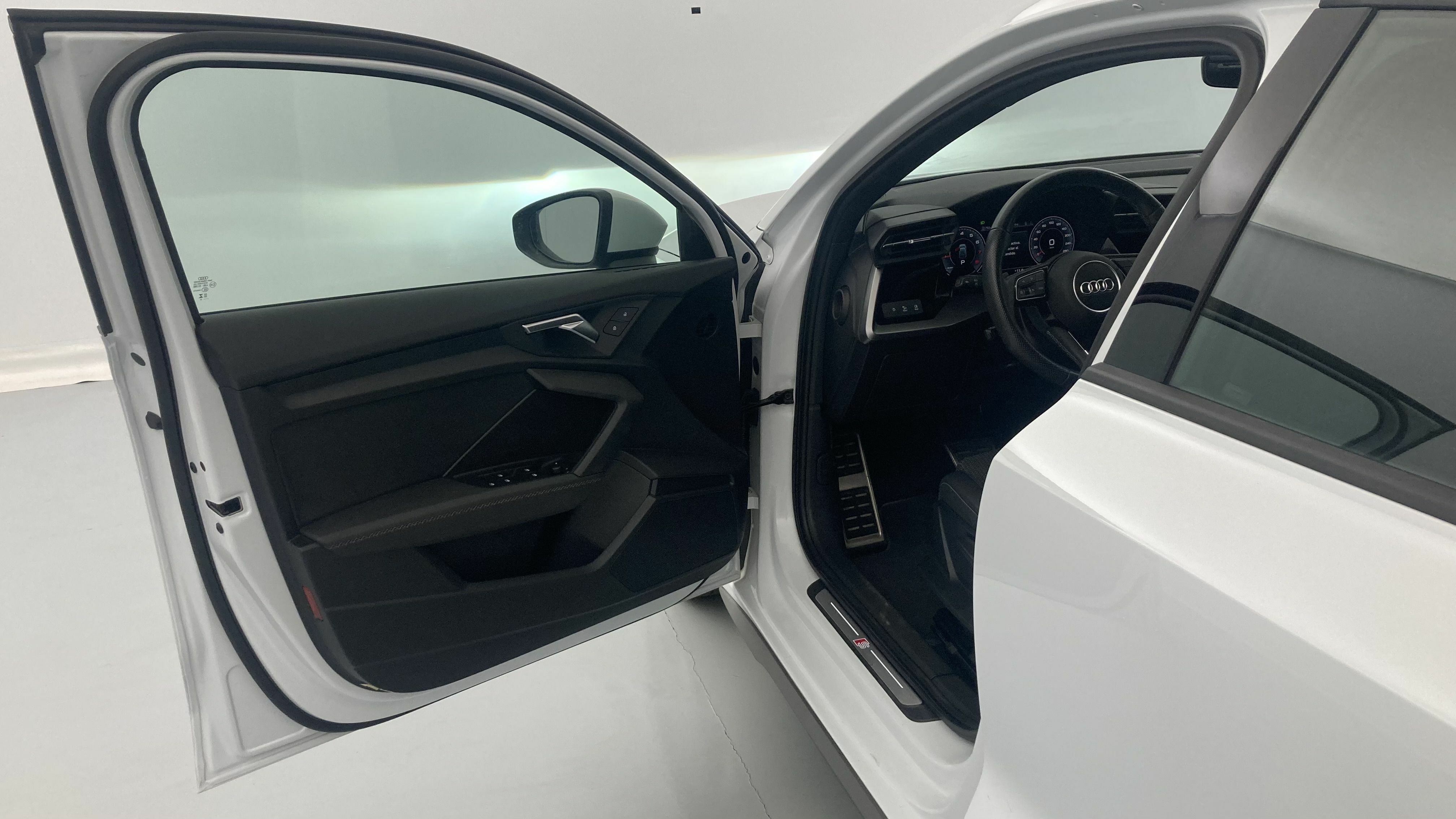 audi a3 sportback s line 35 TFSI 150 STRONIC 2024 gletscherweiss metallic 12