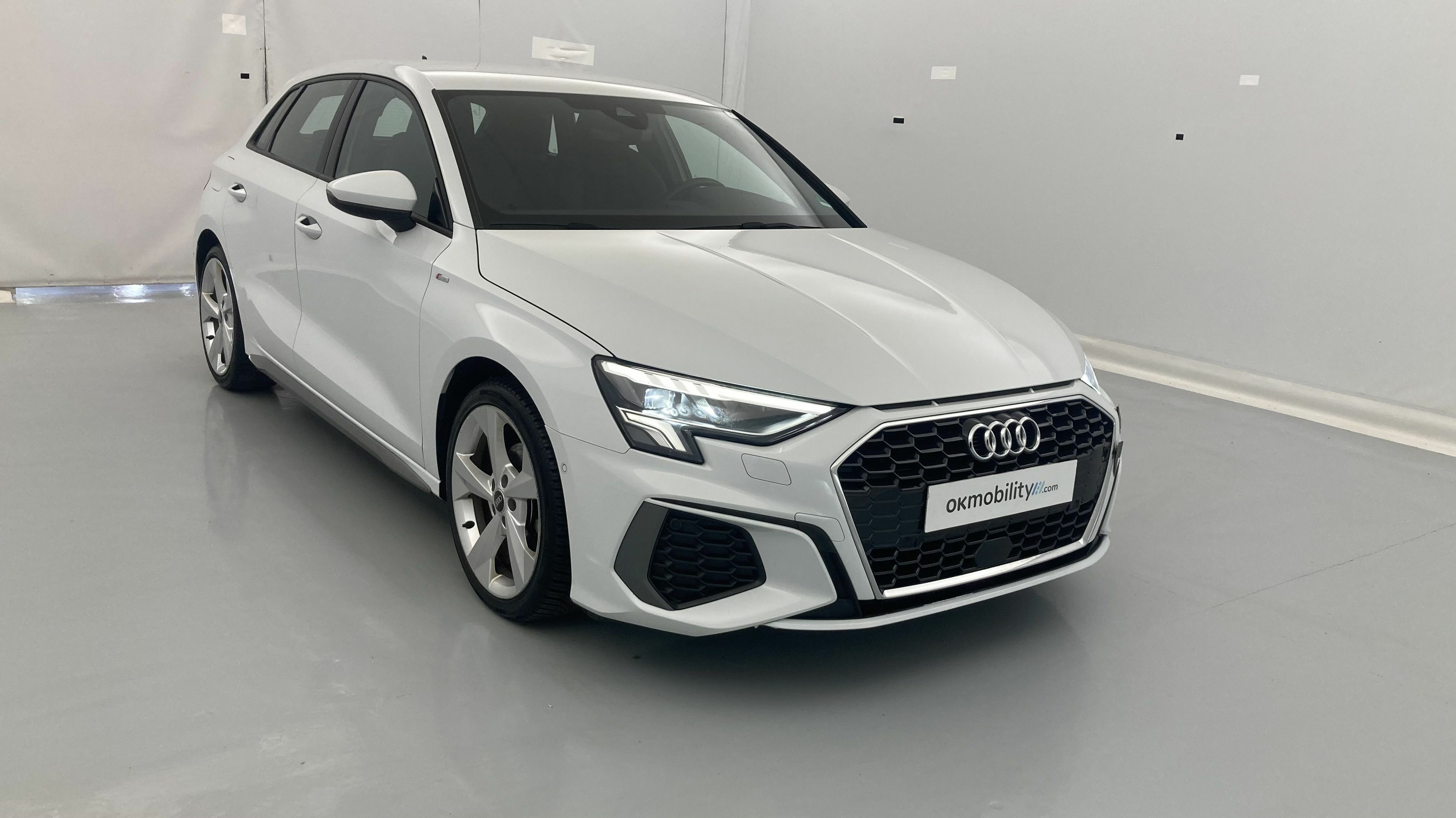 audi a3 sportback s line 35 TFSI 150 STRONIC 2024 gletscherweiss metallic 22