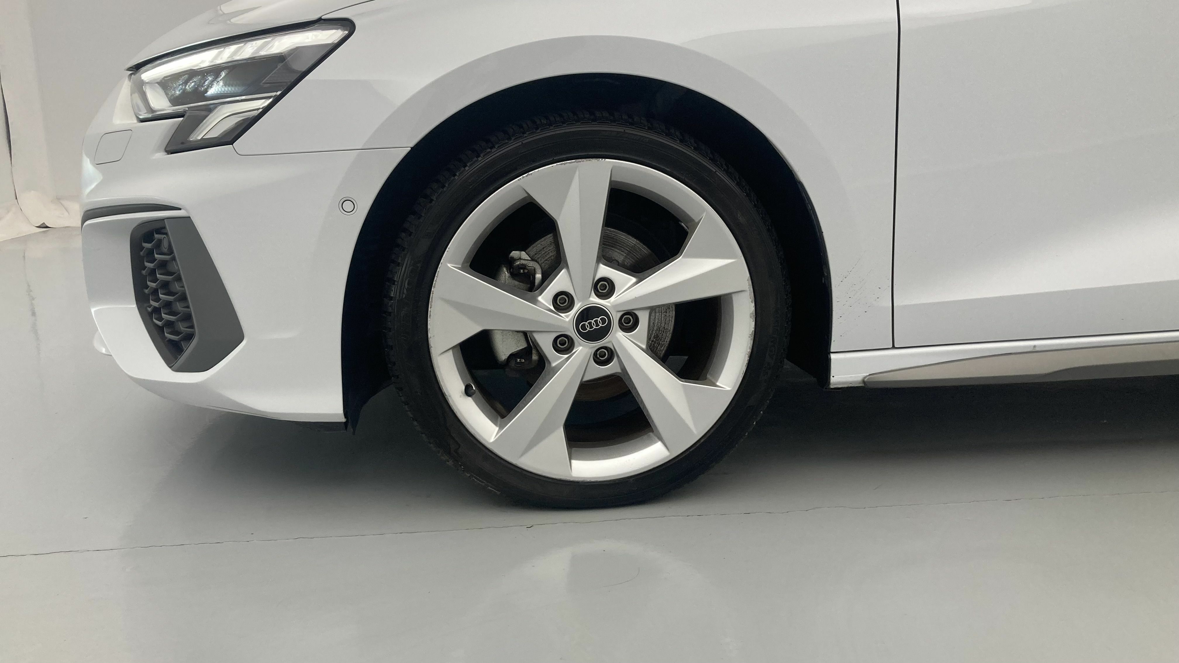 audi a3 sportback s line 35 TFSI 150 STRONIC 2024 gletscherweiss metallic 26