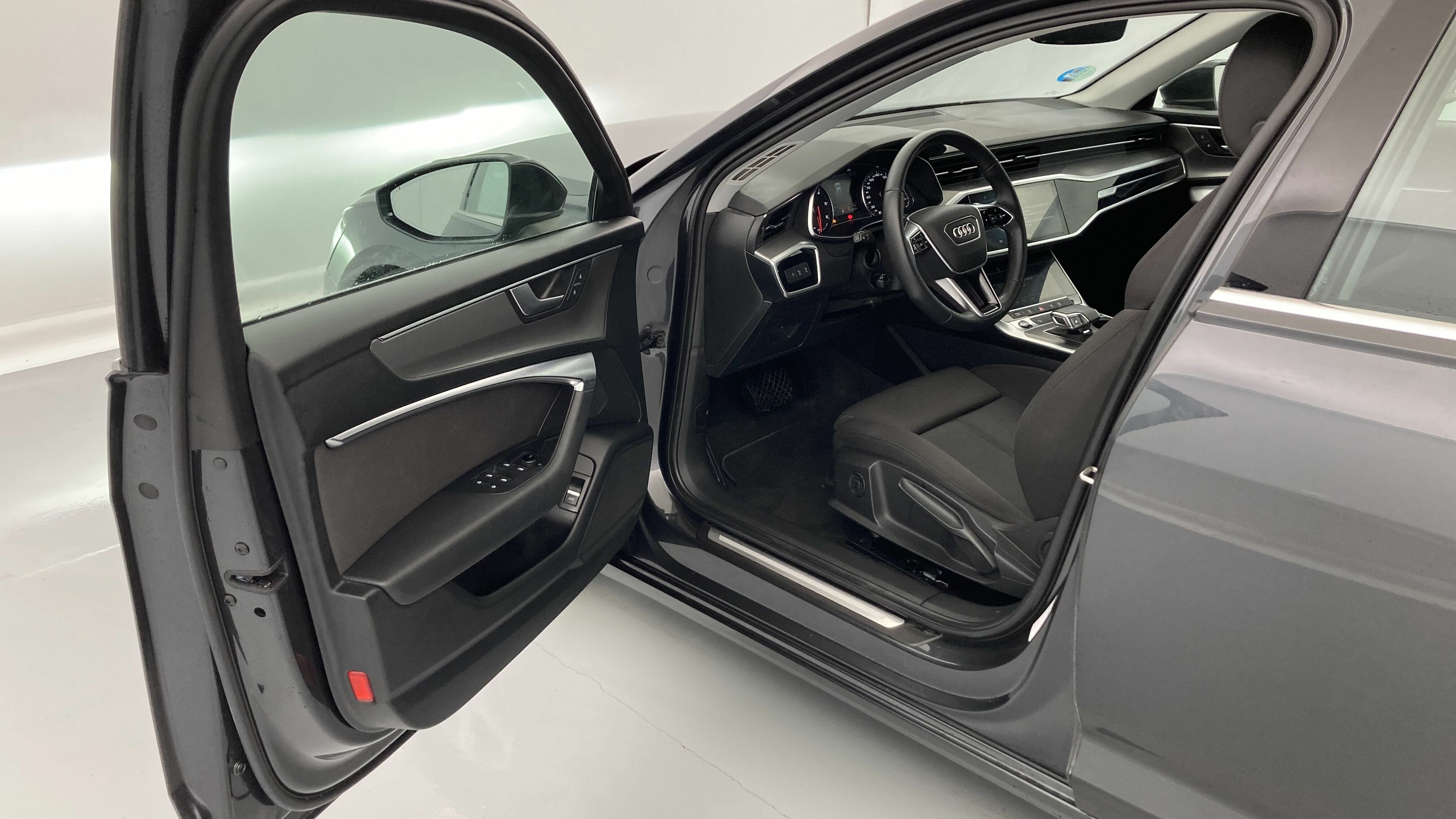 audi a6 avant sport 40 TDI 204 STRONIC 2022 manhattangrau metallic 10