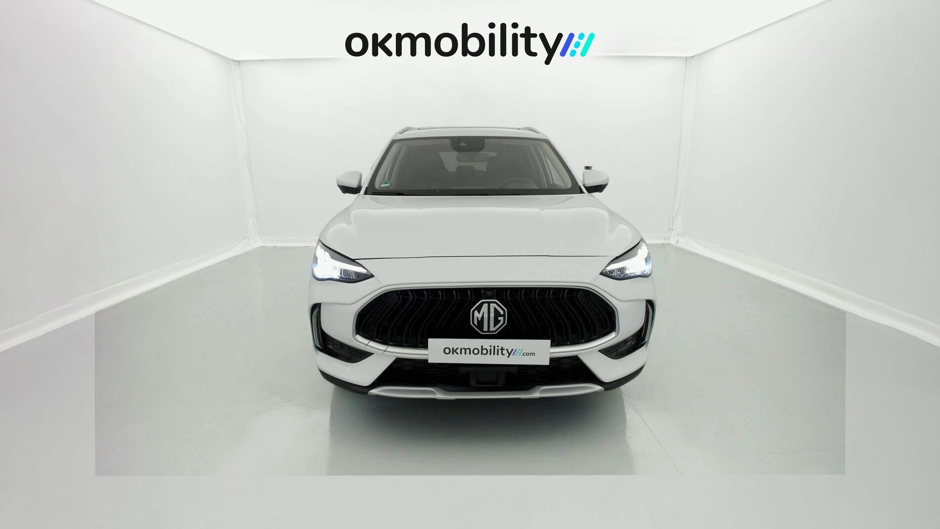 mg hs luxury 1.5 T-GDI 162 AT 2024 dover white 4