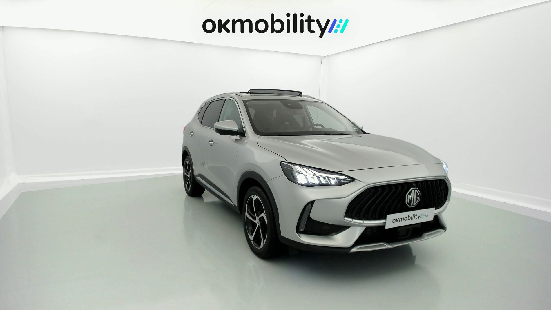 mg hs luxury 1.5 T-GDI 162 AT 2024 medal silver 3