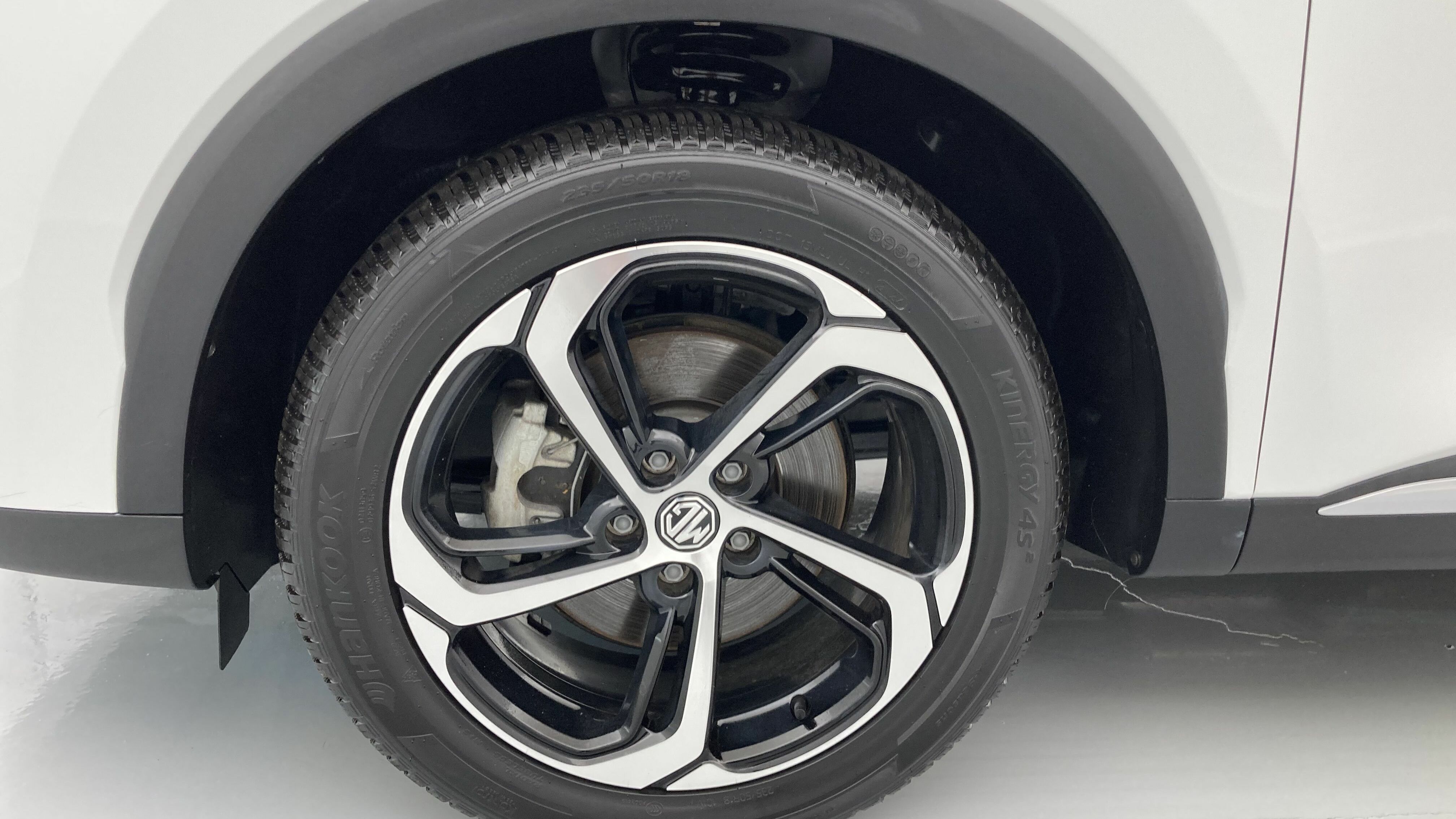 mg hs luxury 1.5 T-GDI 162 AT 2024 dover white 27