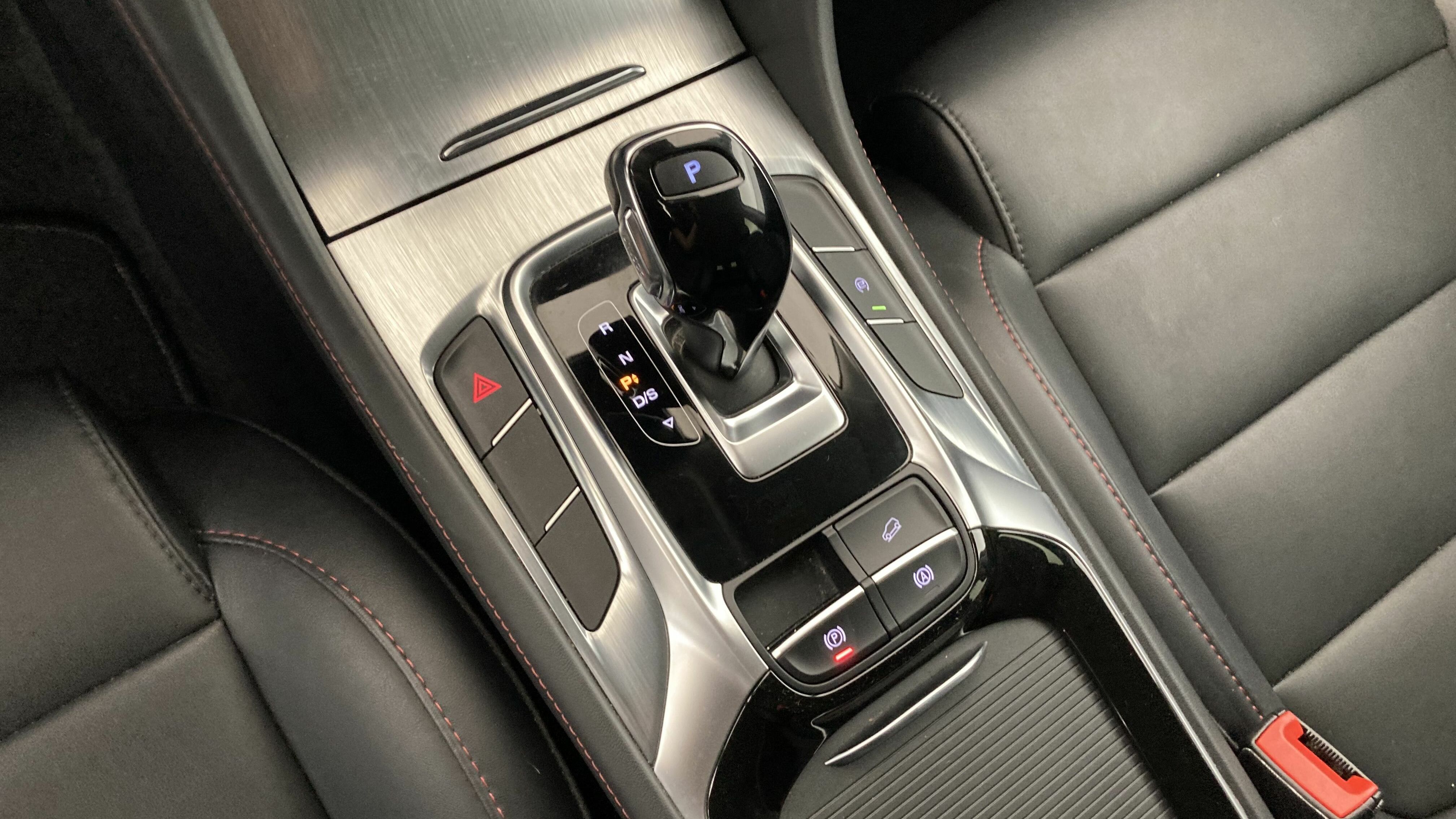 mg hs comfort 1.5 T-GDI 162 AT 2023 pebble black - pbc 21