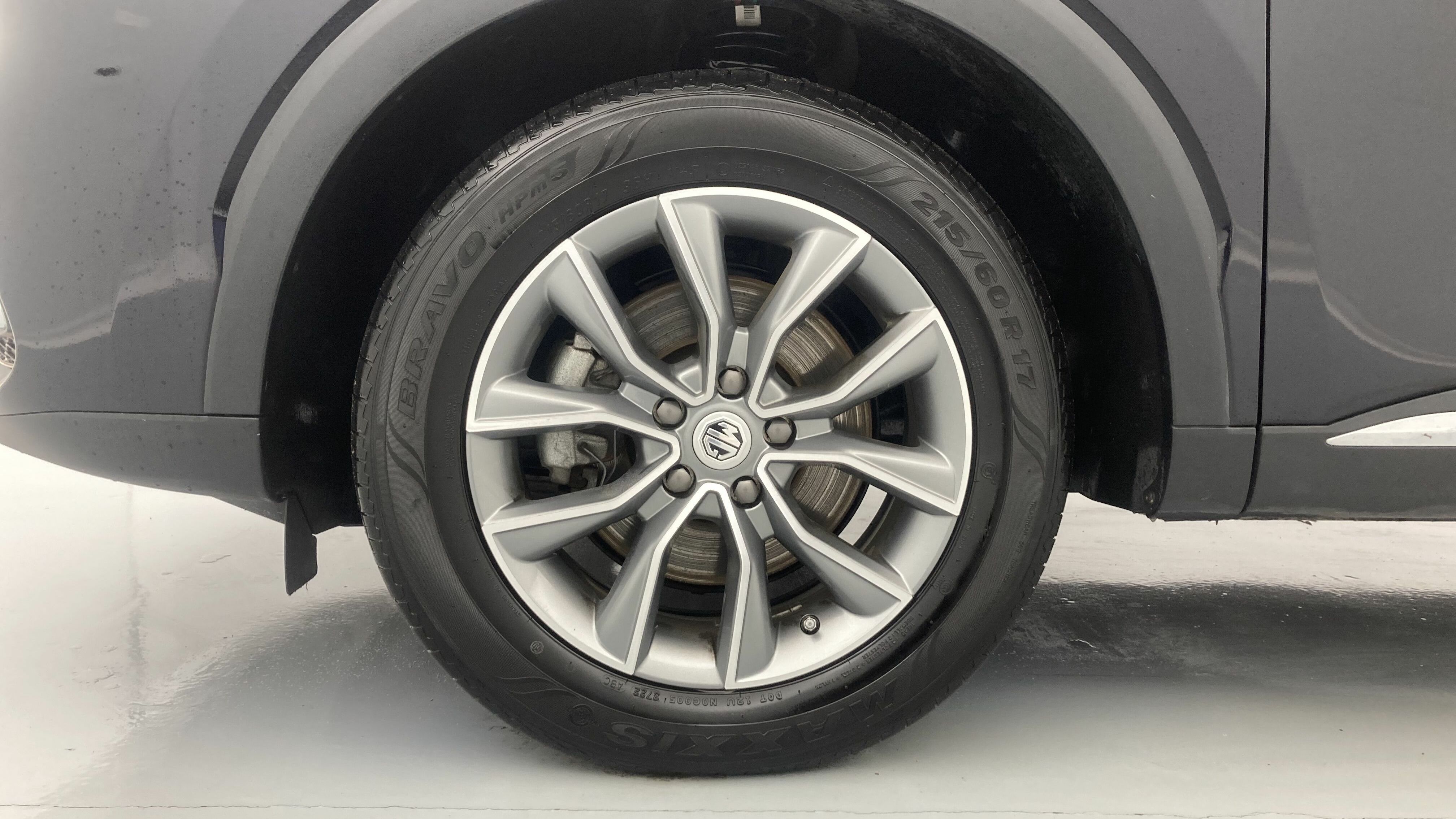 mg hs comfort 1.5 T-GDI 162 AT 2023 pebble black - pbc 28